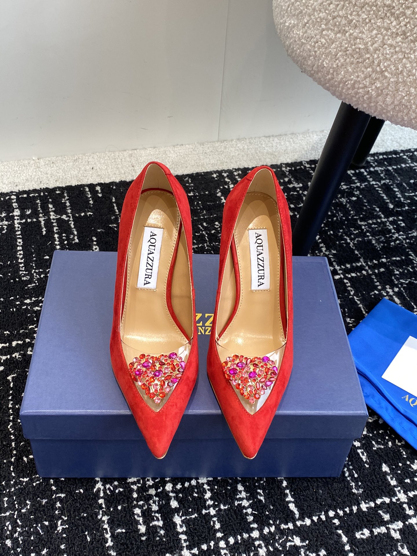 Aquazzura24ss惊艳火爆款菠萝王室贵族的钟爱雍容华贵气质高雅到手如图柜级品质进口羊皮真丝璀璨别