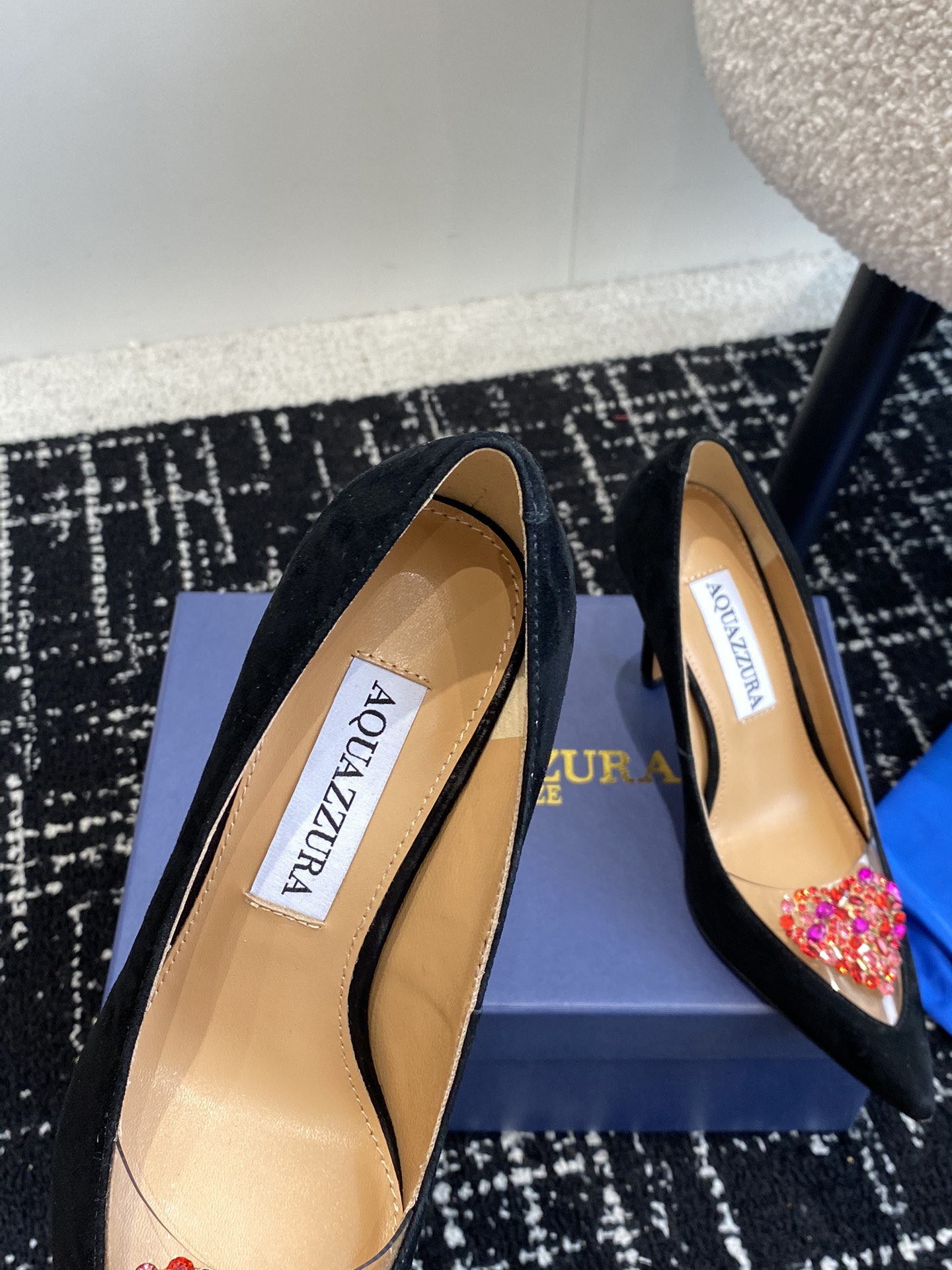 Aquazzura24ss惊艳火爆款菠萝王室贵族的钟爱雍容华贵气质高雅到手如图柜级品质进口羊皮真丝璀璨别