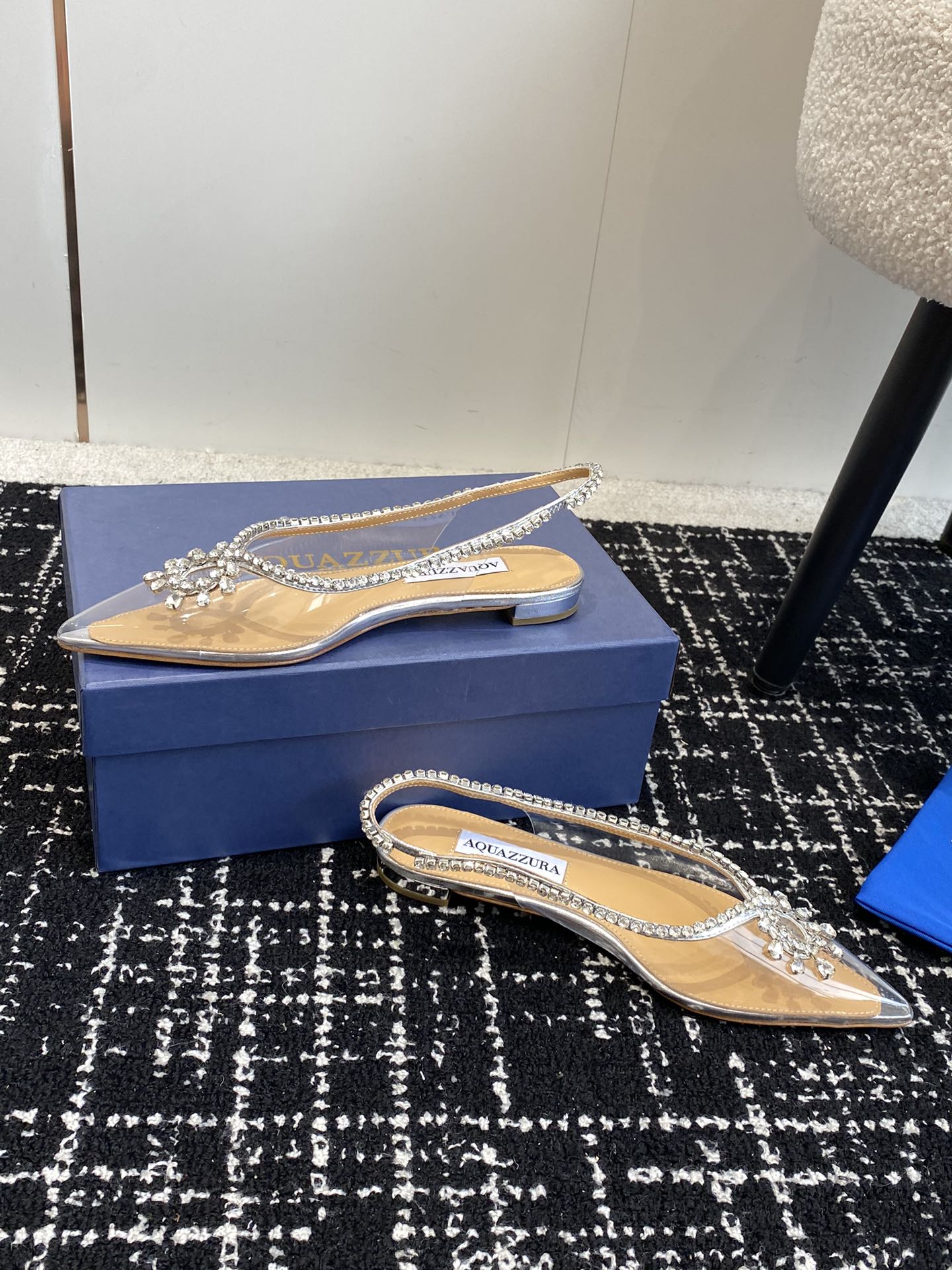 Aquazzura24ss惊艳火爆款菠萝王室贵族的钟爱雍容华贵气质高雅到手如图柜级品质进口PVC胶片璀璨