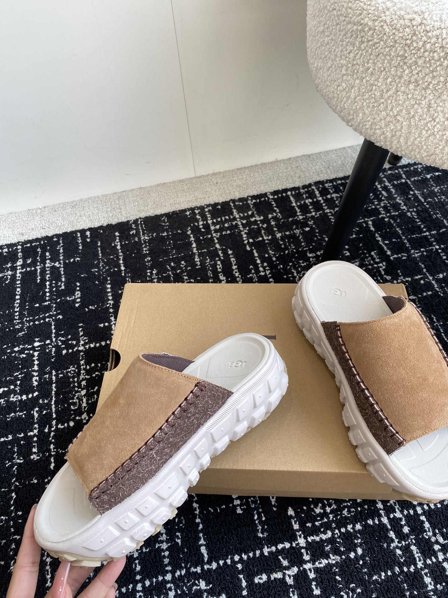 UGG24ss春夏新品来袭轮胎底单鞋简直美翻了塔斯曼TheVentureDazeMule24春夏全新系列