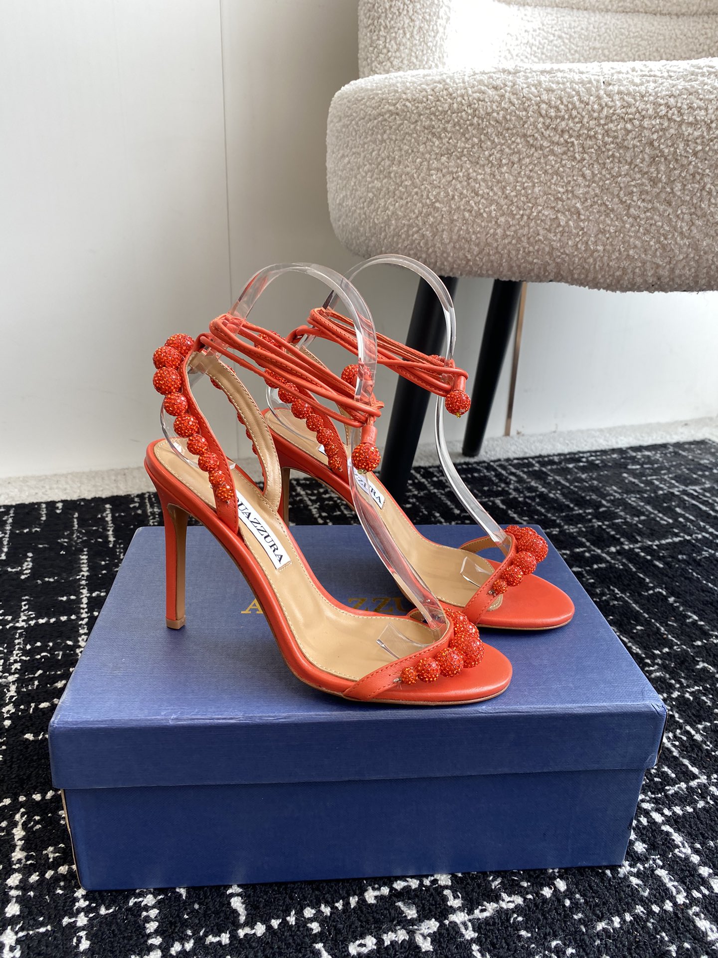 Aquazzura24ss惊艳火爆款菠萝王室贵族的钟爱雍容华贵气质高雅到手如图柜级品质璀璨别致水钻饰扣小