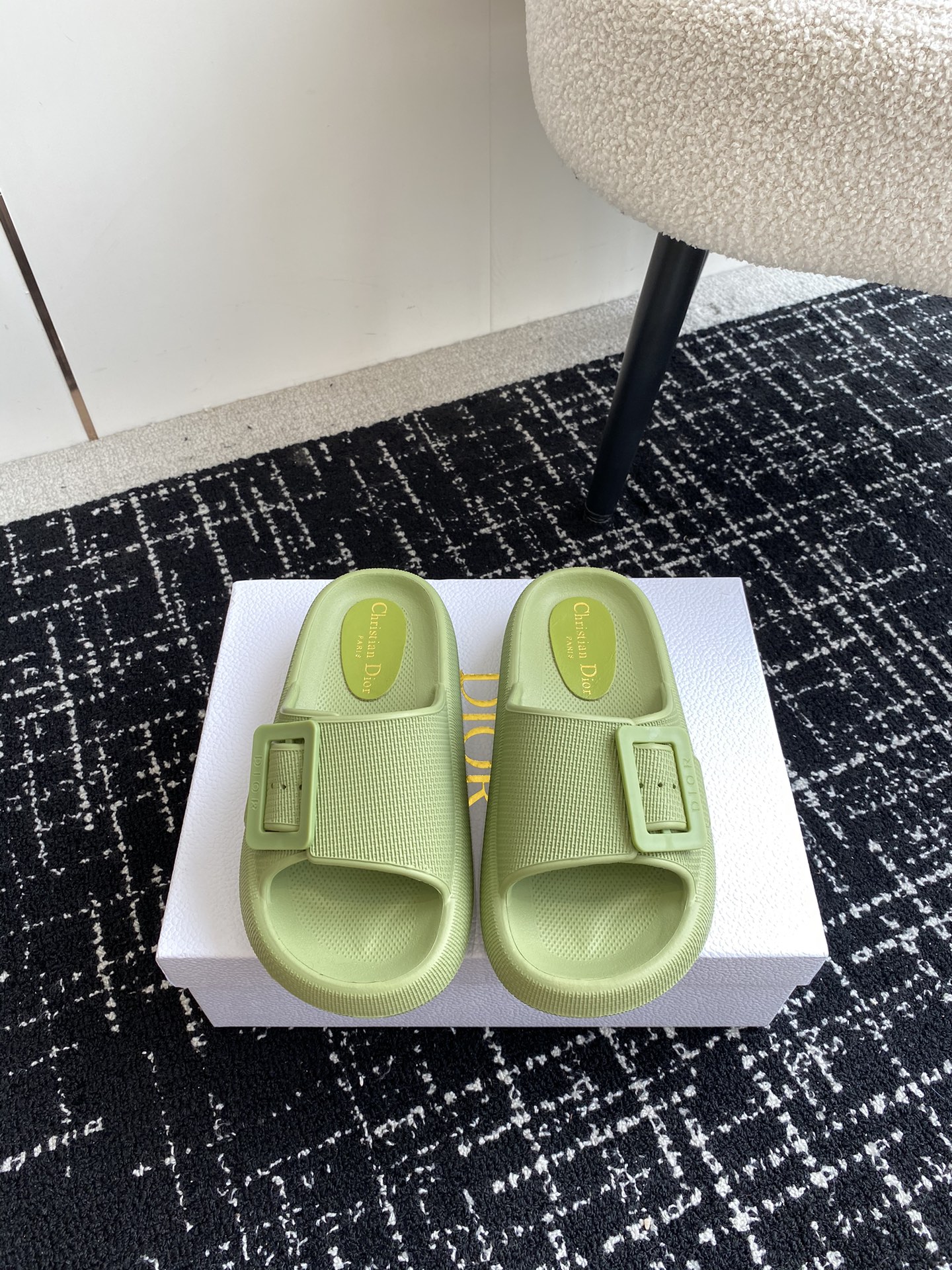 Dior Dior 迪奥 24ss 夏季新款 沙滩拖鞋 夏季到海边度假的最佳选择