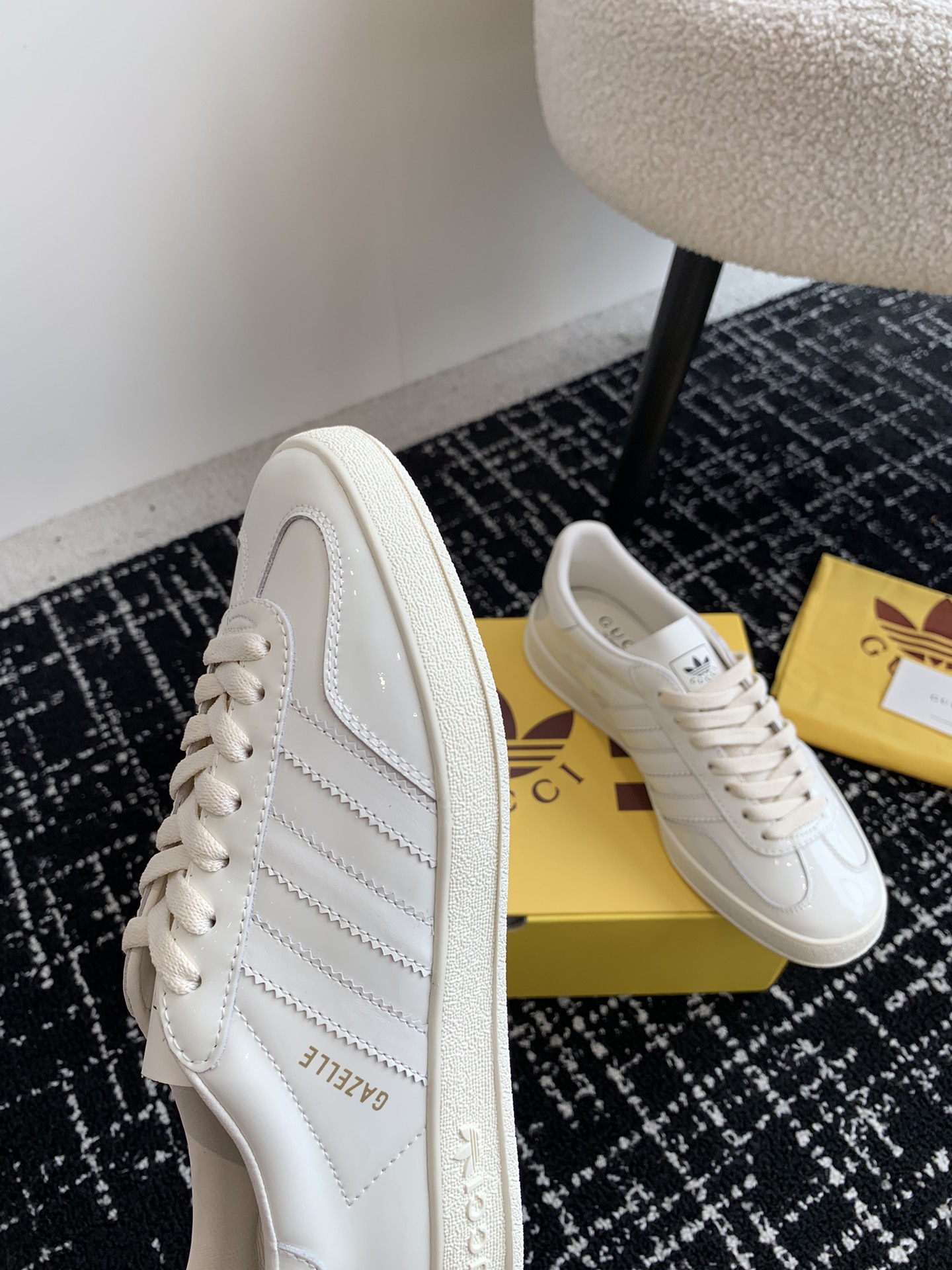 代购级adidasxGucci24ss联名款运动鞋情侣款休闲板鞋爆款融汇两个品牌丰富且历史悠久的典藏元素