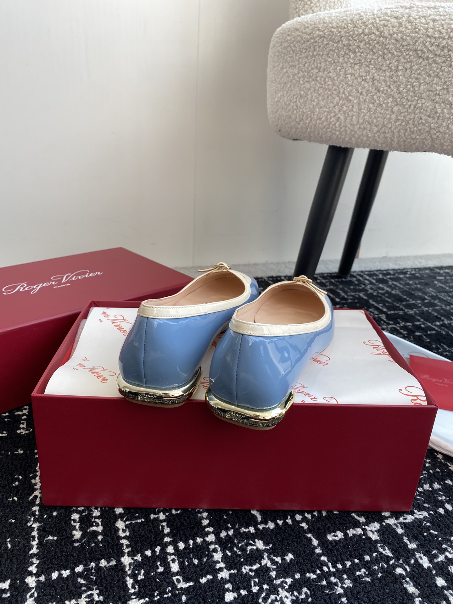 Rogervivier24ssRv最新款玛丽珍单鞋系列玛丽珍单鞋法式复古感好迷人一眼就相中显白又显优雅气