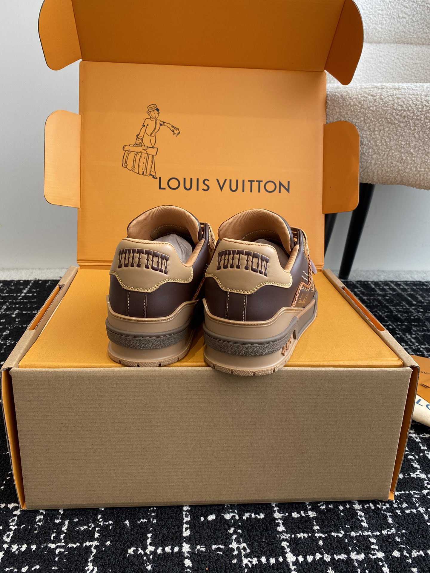 LouisVuitton24ss钮钉系列驴家的爆款！trainer板鞋每个人都必须入的款绝不后悔！超级百