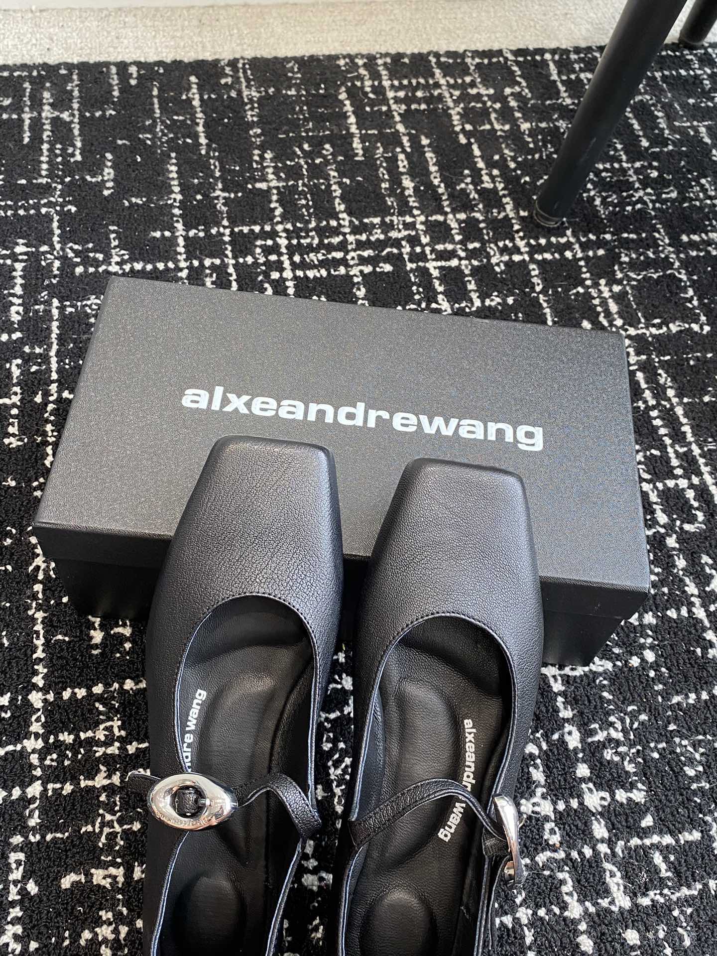 东莞alexanderwangnewarrival大王2024春夏方头芭蕾舞鞋新品小方头就是芭蕾舞鞋最真