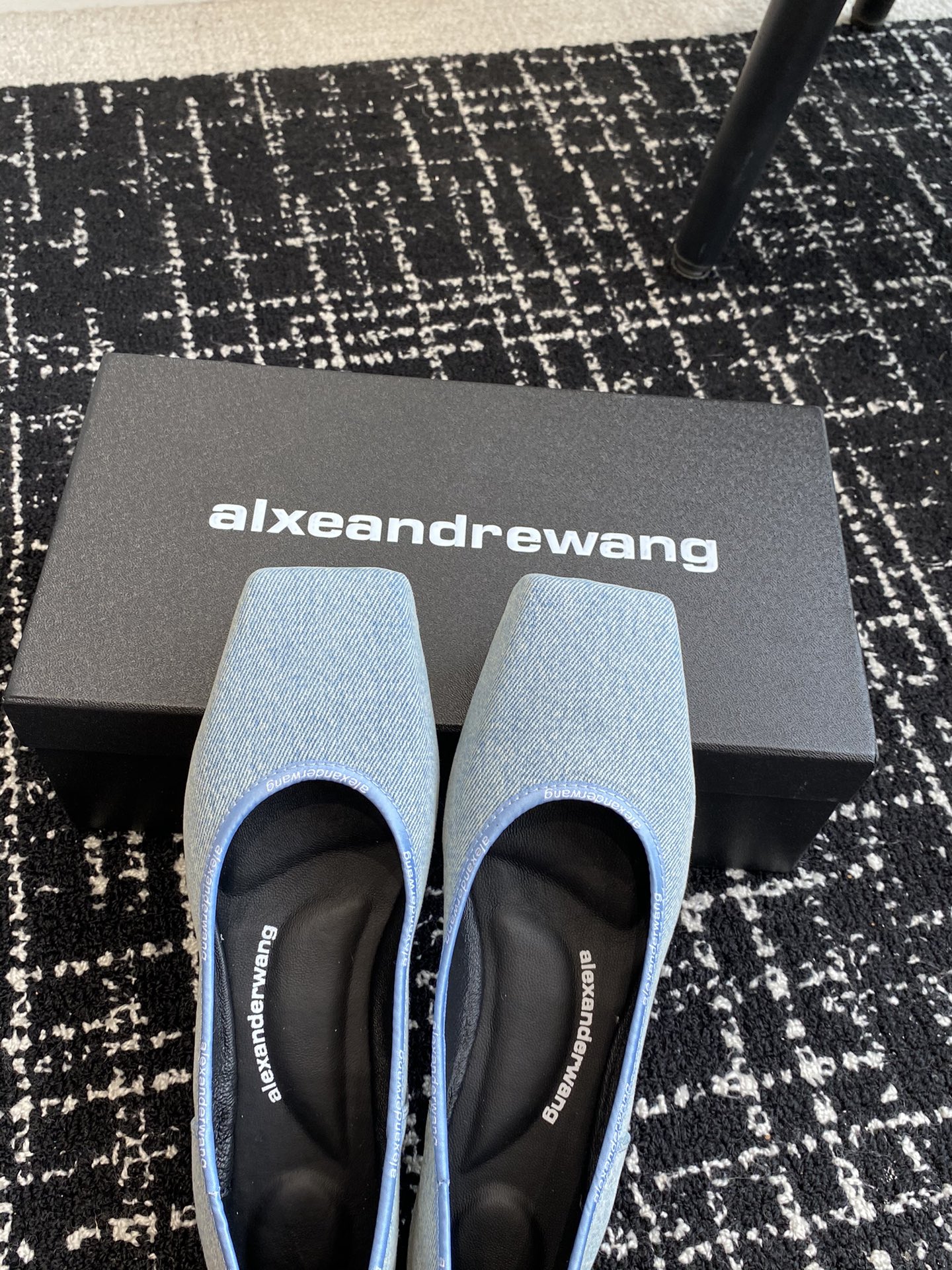 东莞alexanderwangnewarrival大王2024春夏方头芭蕾舞鞋新品小方头就是芭蕾舞鞋最真