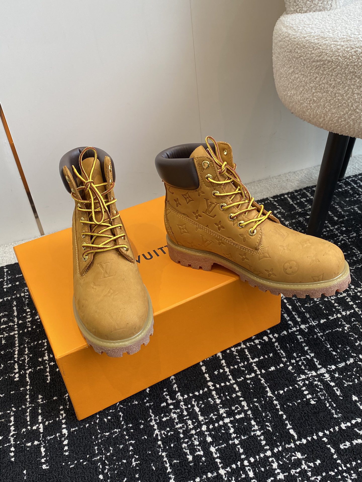 LouisVuittonxTimberland联名ViaInstagramLv24ss早秋添柏岚大黄靴今