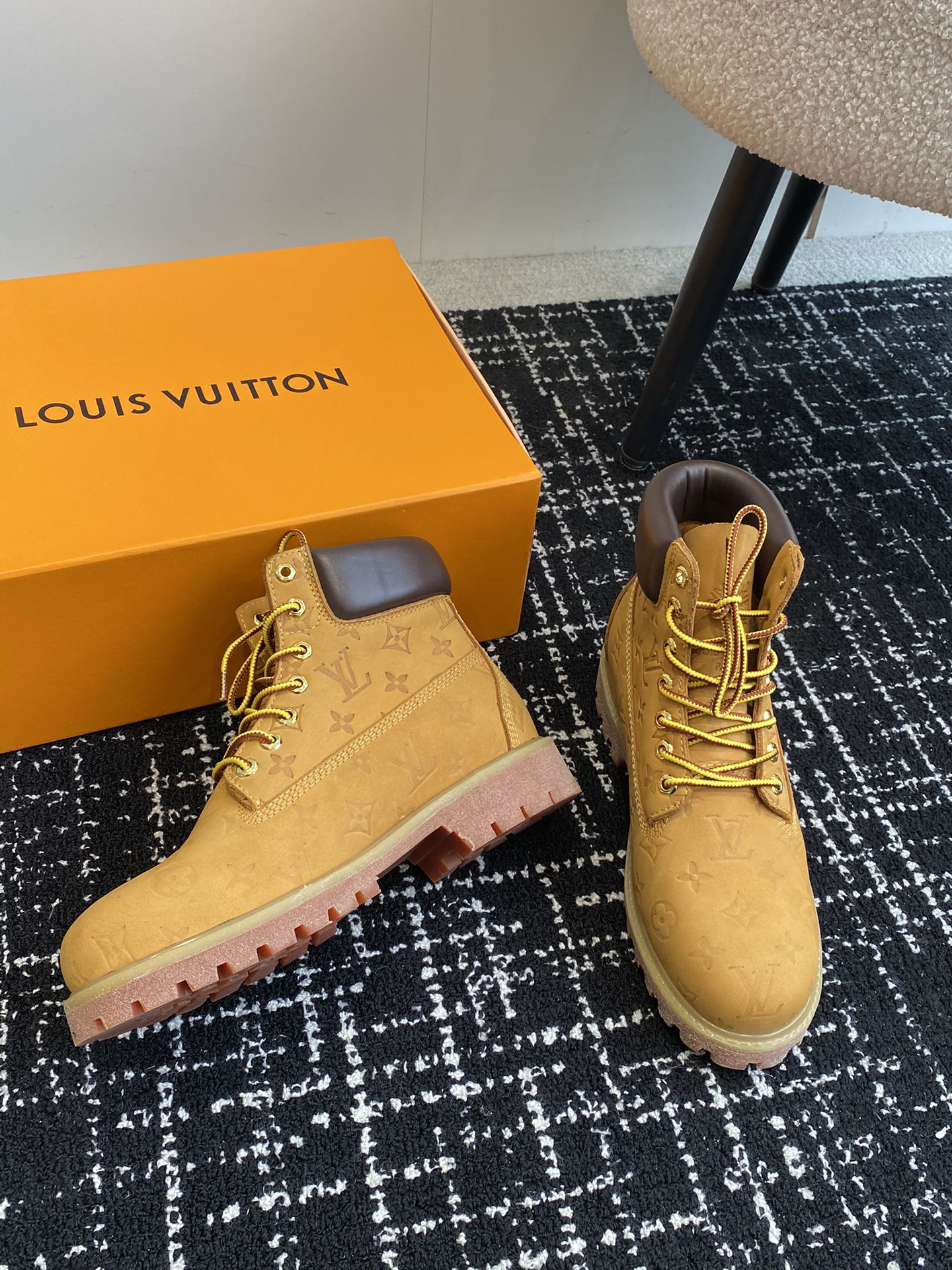 LouisVuittonxTimberland联名ViaInstagramLv24ss早秋添柏岚大黄靴今