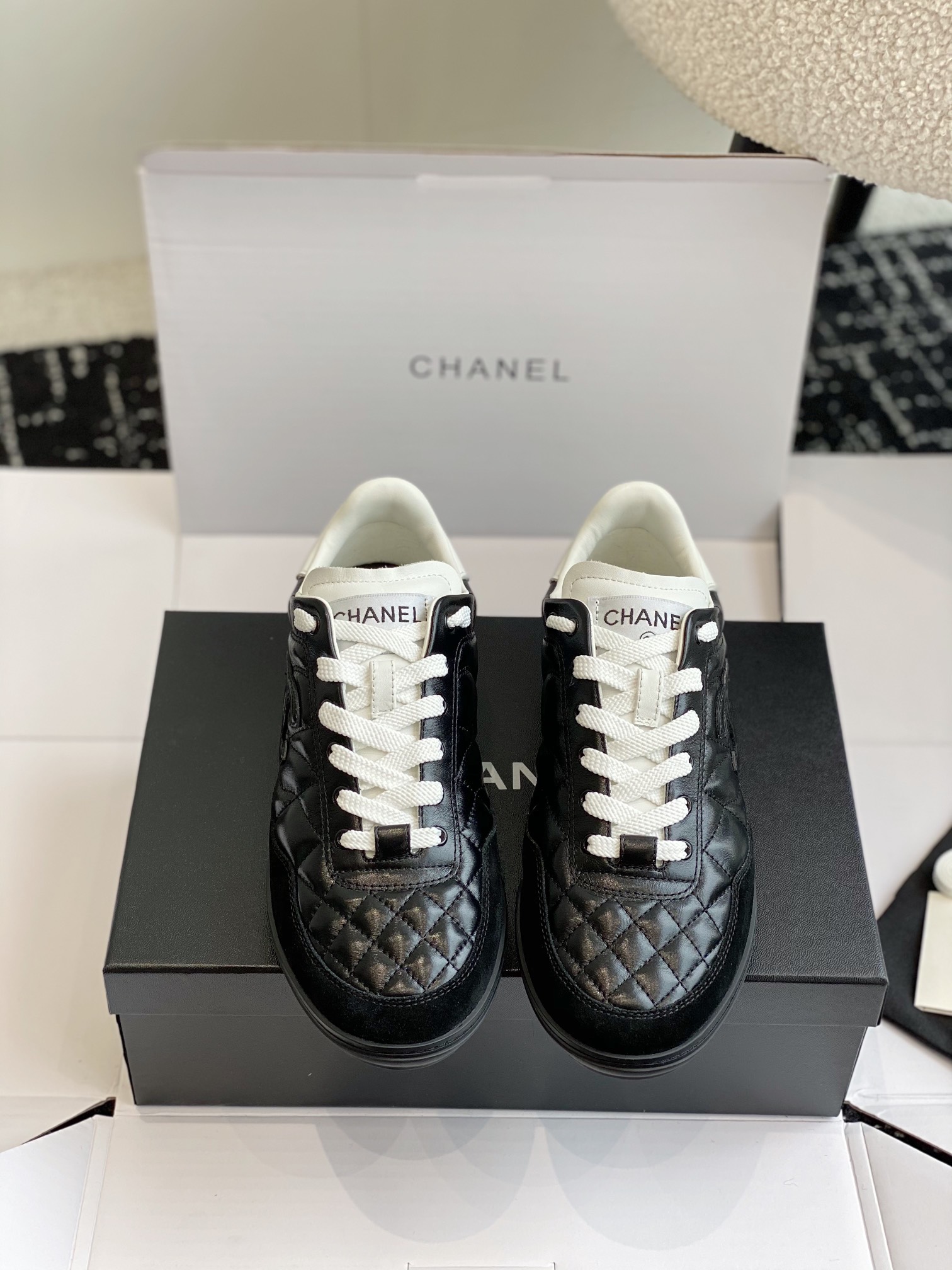 东莞最有流量的棒球鞋CHANEL小香这双鞋谁穿谁夸!杨幂同款Chanel24ss棒球鞋永远可以相信幂姐的