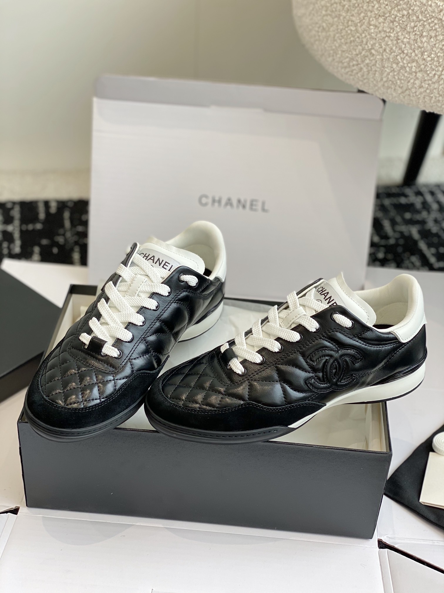 东莞最有流量的棒球鞋CHANEL小香这双鞋谁穿谁夸!杨幂同款Chanel24ss棒球鞋永远可以相信幂姐的