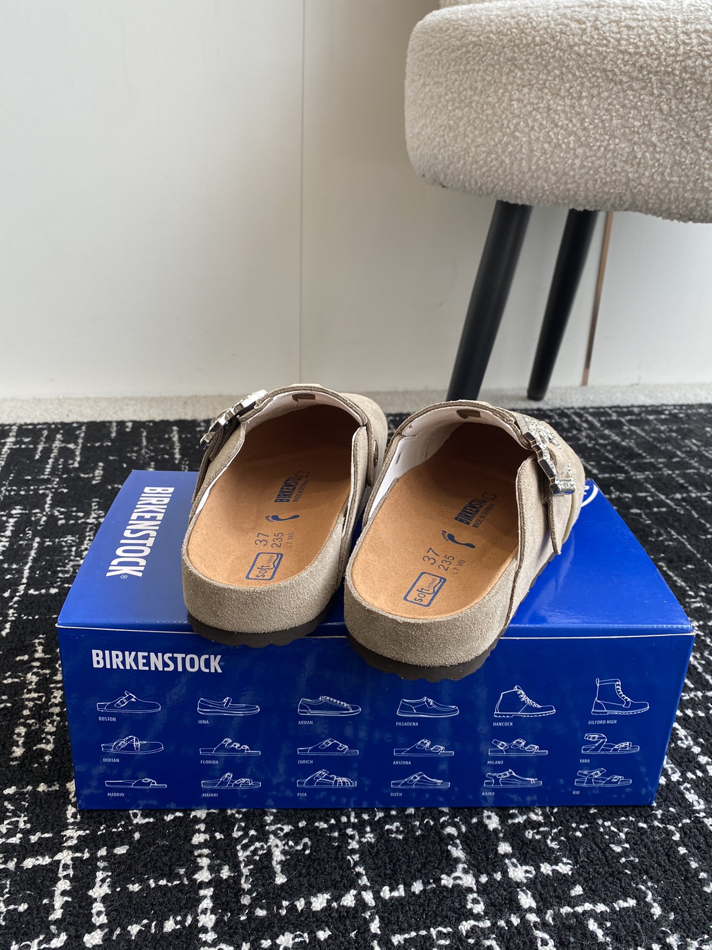 BIRKENSTOCK24ss秋冬博肯真软木潮流时尚钻扣休闲包头拖人体工程学设计符合脚形的脚床软木材质穿