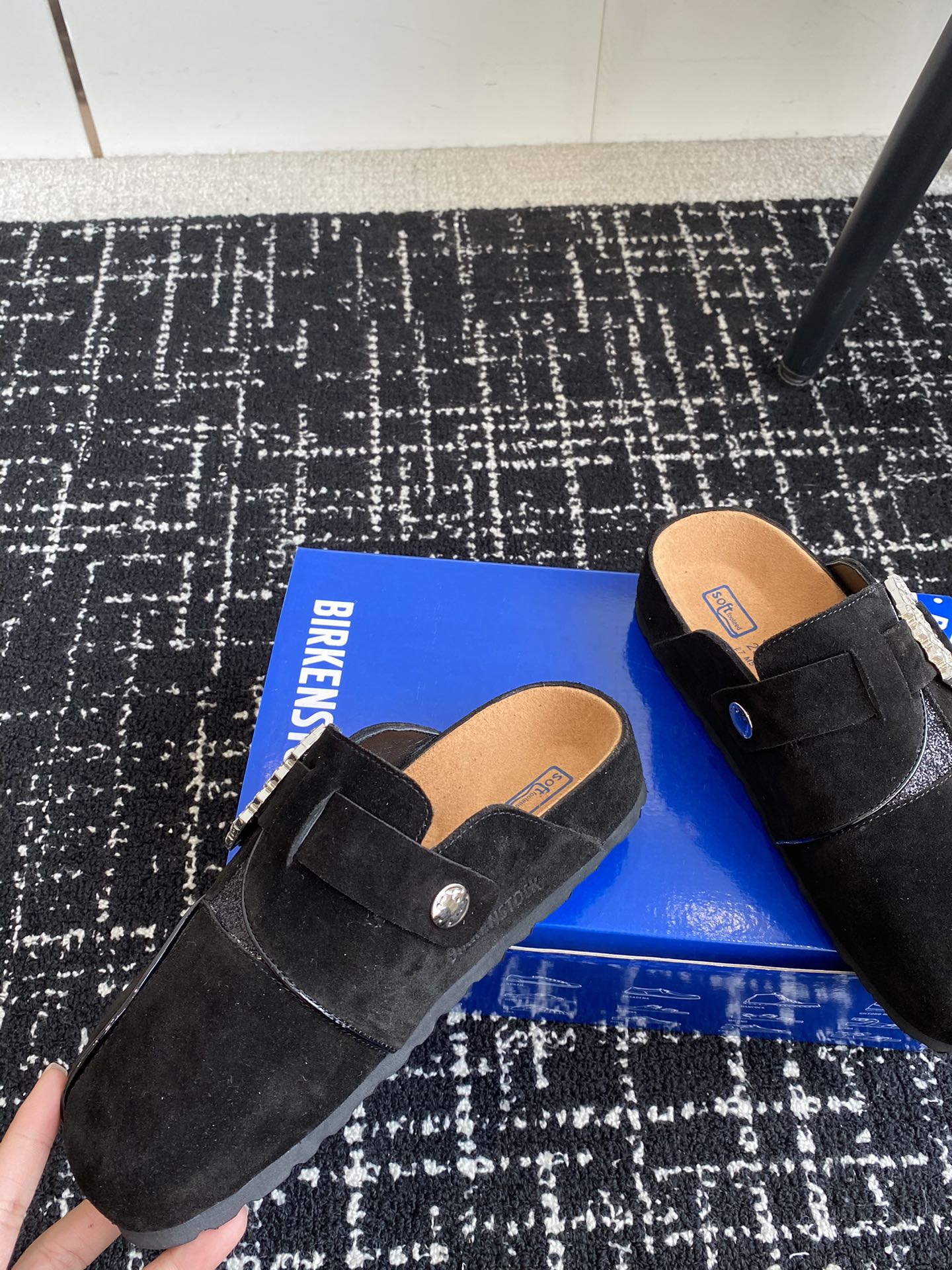 BIRKENSTOCK24ss秋冬博肯真软木潮流时尚钻扣休闲包头拖人体工程学设计符合脚形的脚床软木材质穿