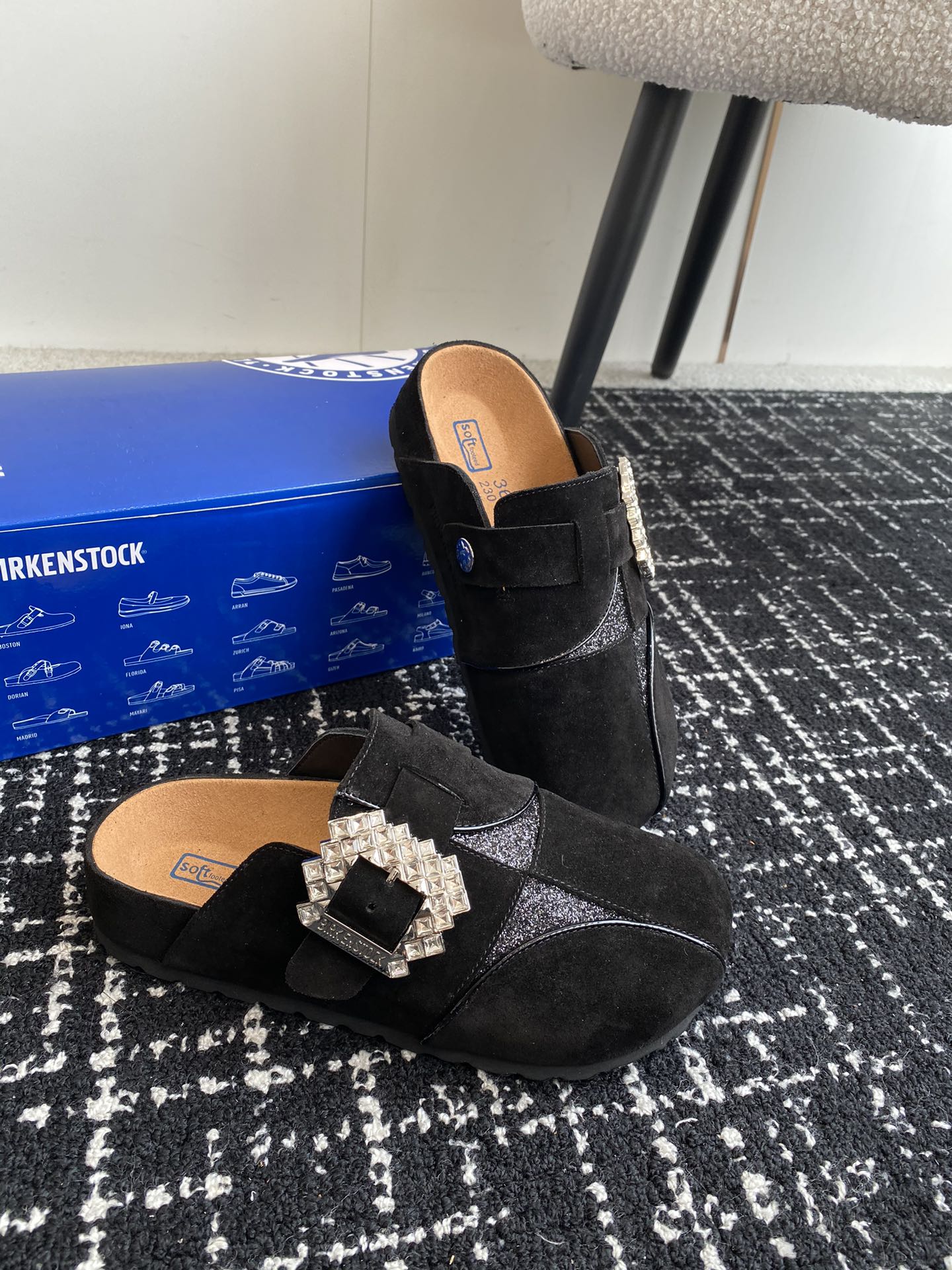 BIRKENSTOCK24ss秋冬博肯真软木潮流时尚钻扣休闲包头拖人体工程学设计符合脚形的脚床软木材质穿