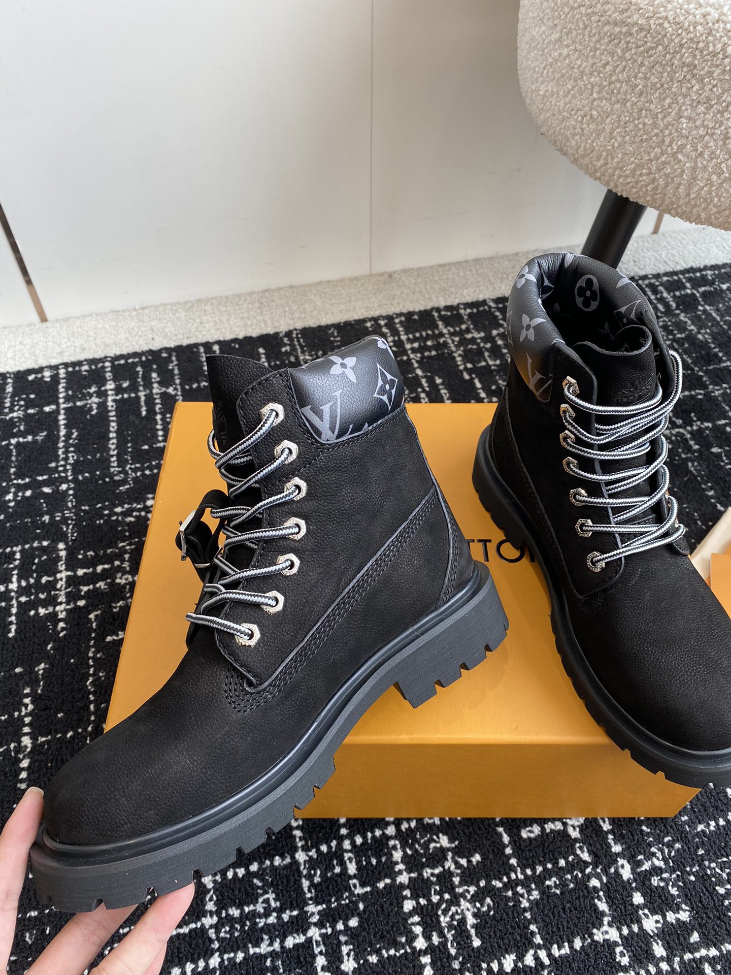 代购级LouisVuittonxTimberland联名ViaInstagramLv24ss早秋添柏岚大