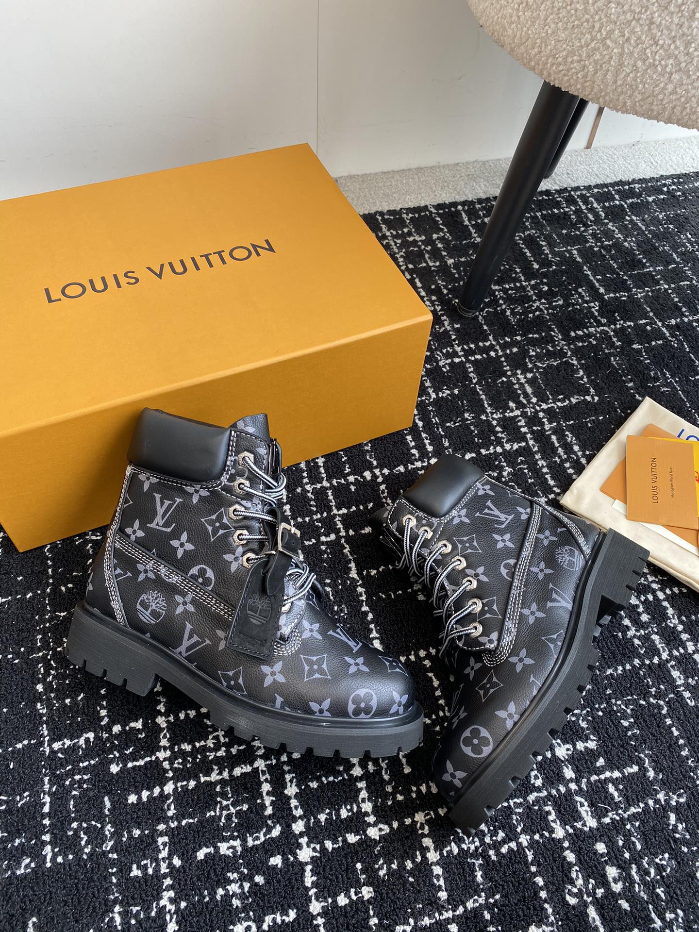 代购级LouisVuittonxTimberland联名ViaInstagramLv24ss早秋添柏岚大