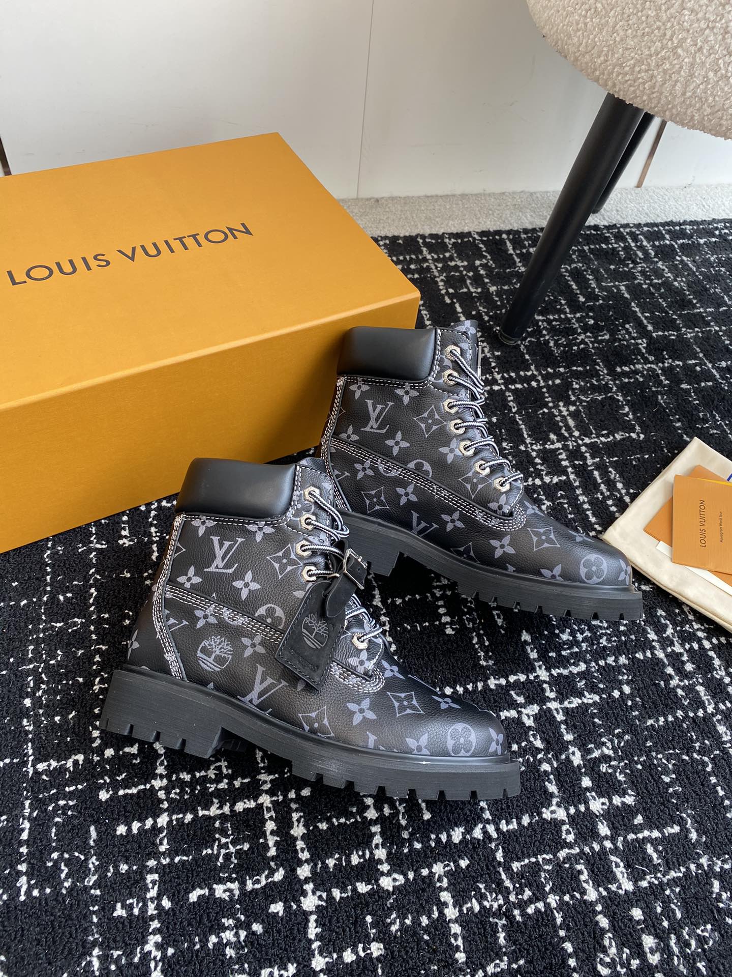 代购级LouisVuittonxTimberland联名ViaInstagramLv24ss早秋添柏岚大