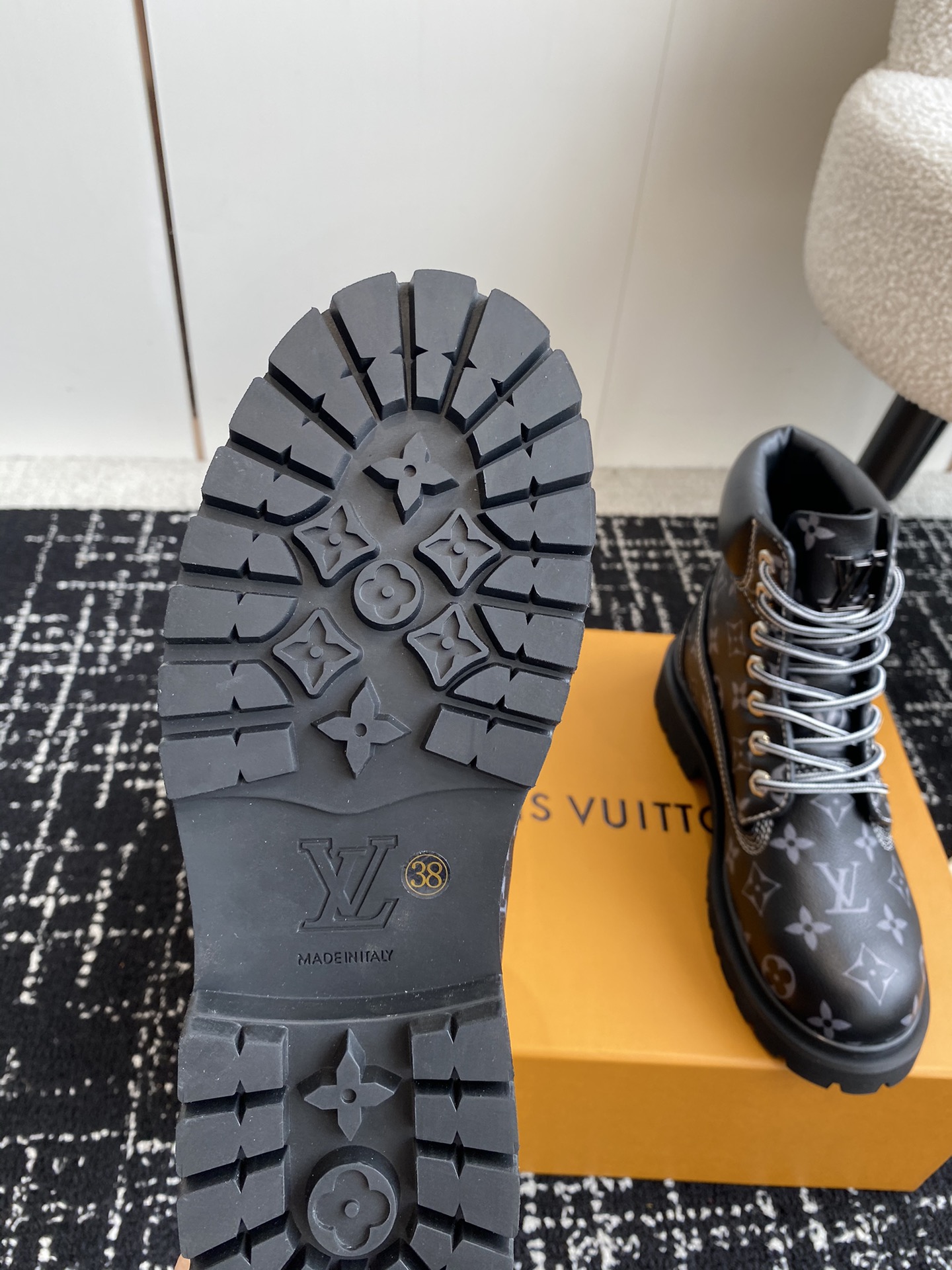 代购级LouisVuittonxTimberland联名ViaInstagramLv24ss早秋添柏岚大