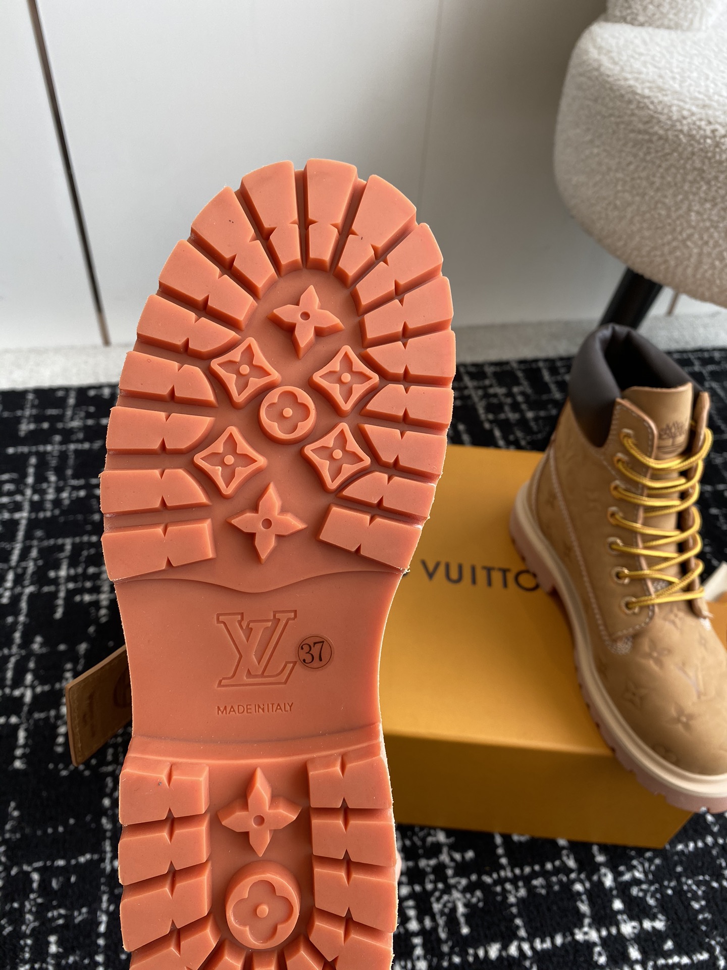 代购级LouisVuittonxTimberland联名ViaInstagramLv24ss早秋添柏岚大