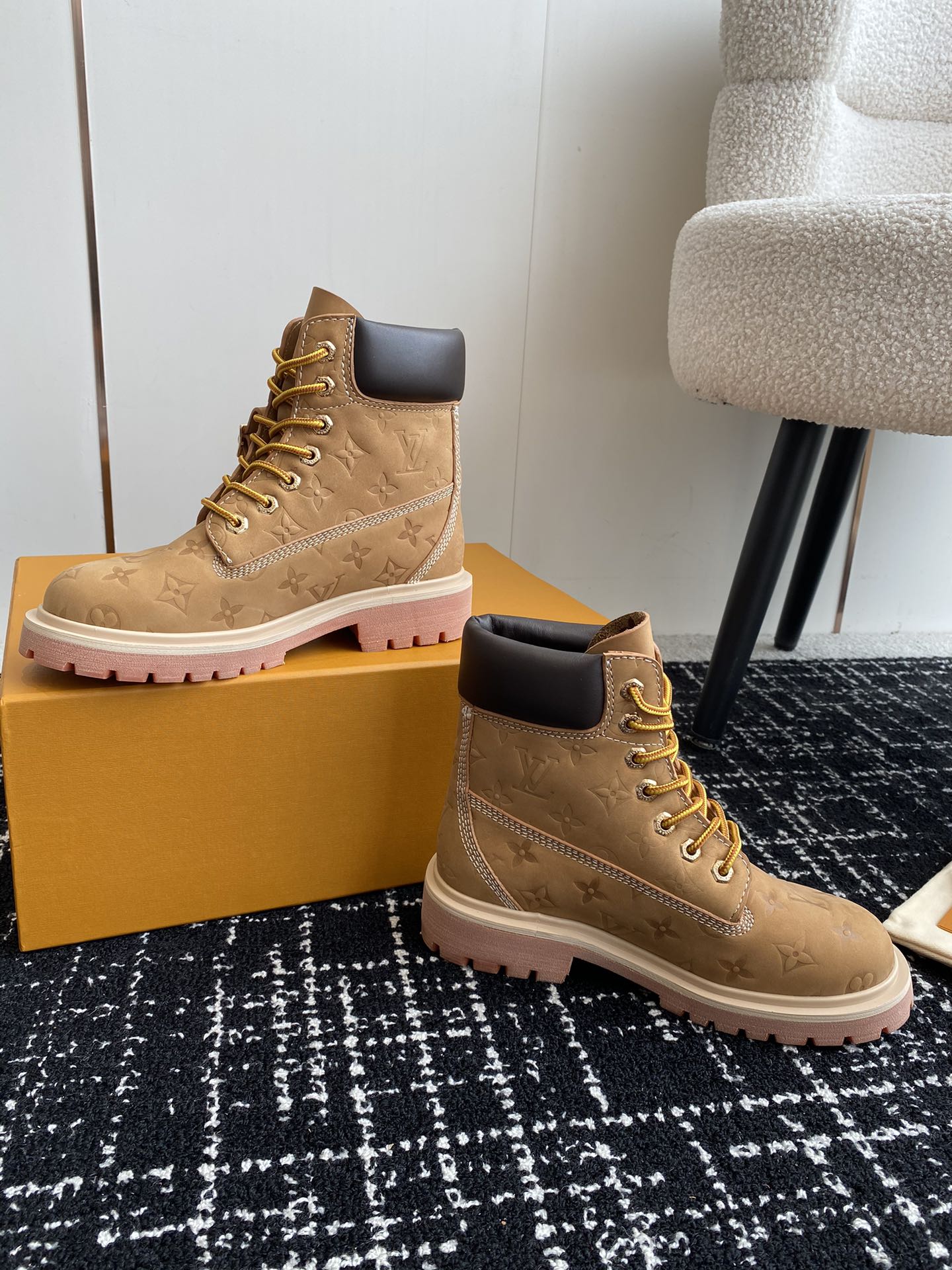 代购级LouisVuittonxTimberland联名ViaInstagramLv24ss早秋添柏岚大