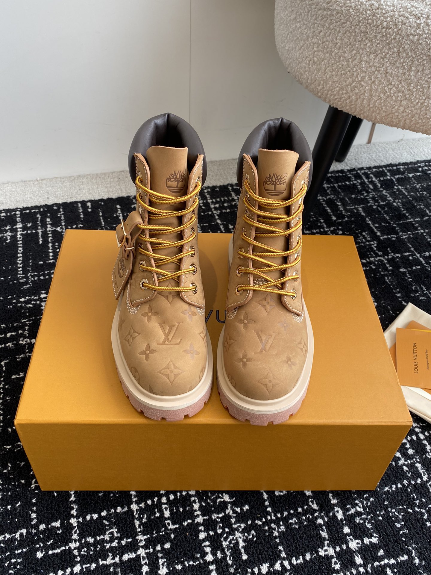 代购级LouisVuittonxTimberland联名ViaInstagramLv24ss早秋添柏岚大