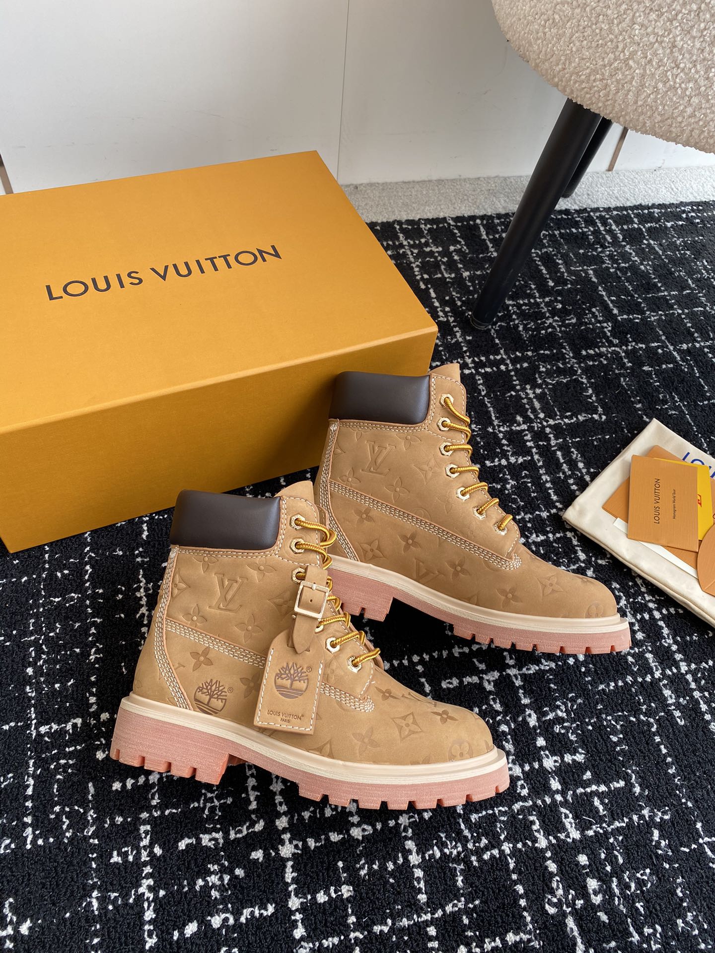 代购级LouisVuittonxTimberland联名ViaInstagramLv24ss早秋添柏岚大