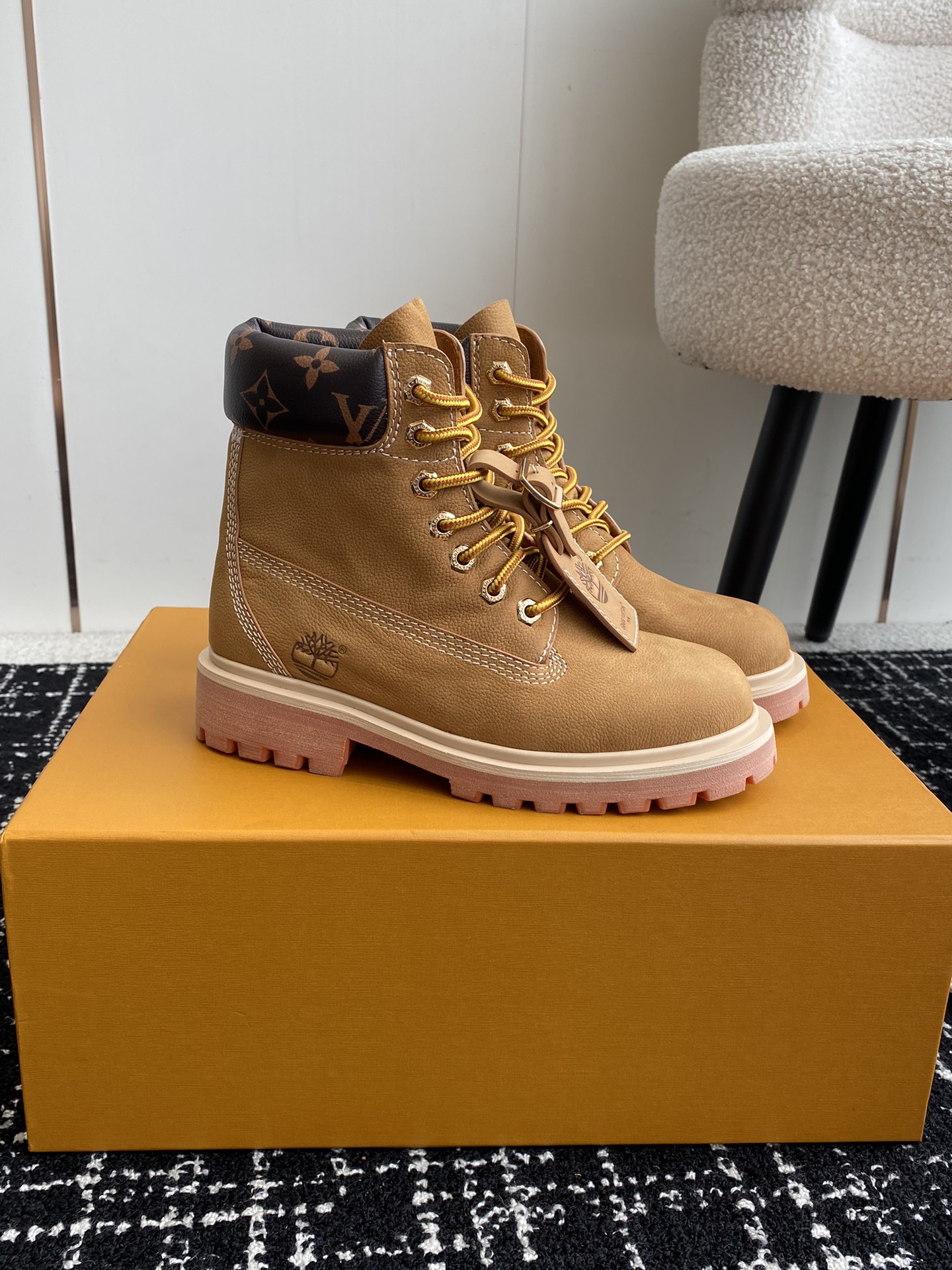 代购级LouisVuittonxTimberland联名ViaInstagramLv24ss早秋添柏岚大