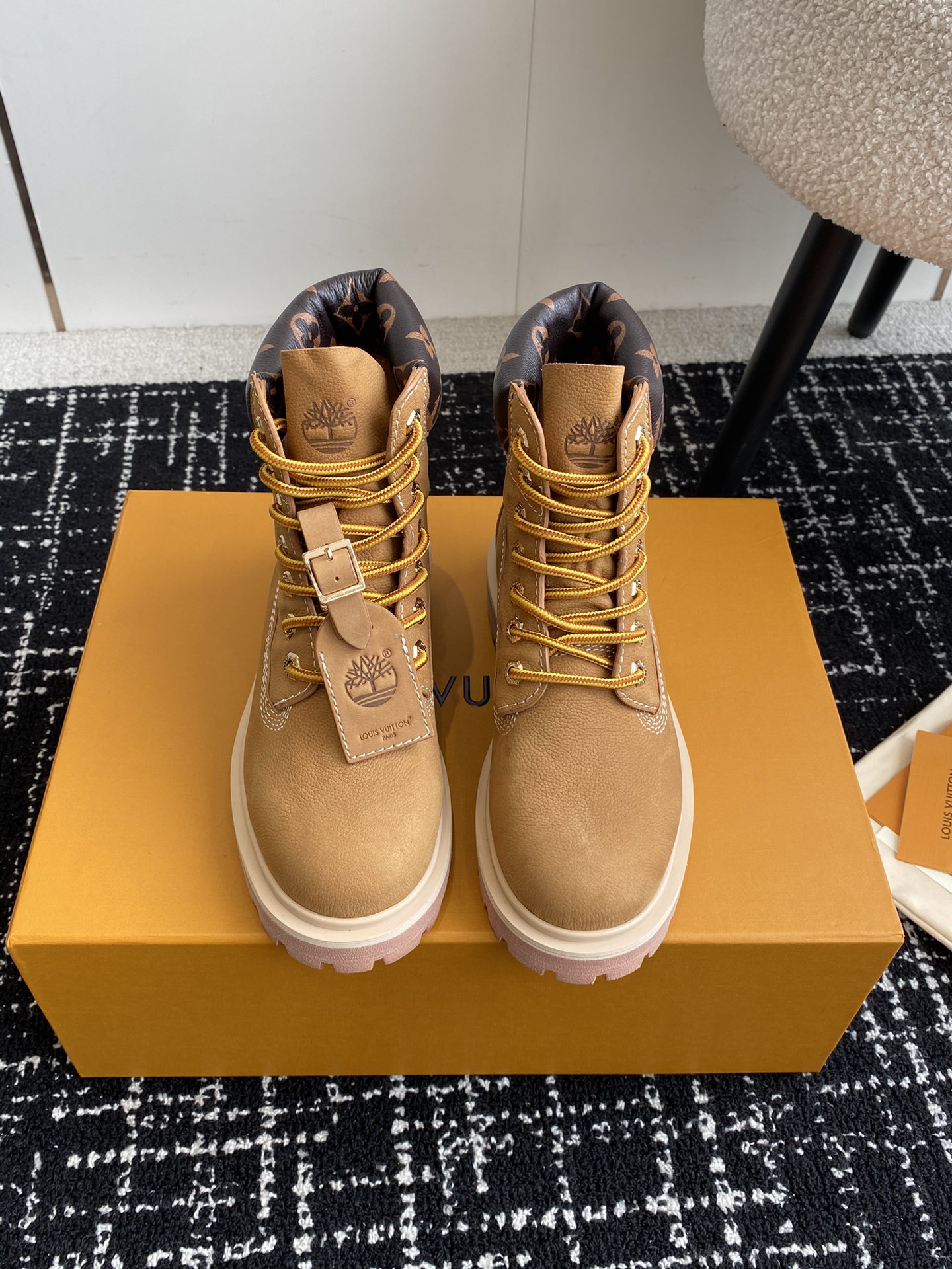 代购级LouisVuittonxTimberland联名ViaInstagramLv24ss早秋添柏岚大