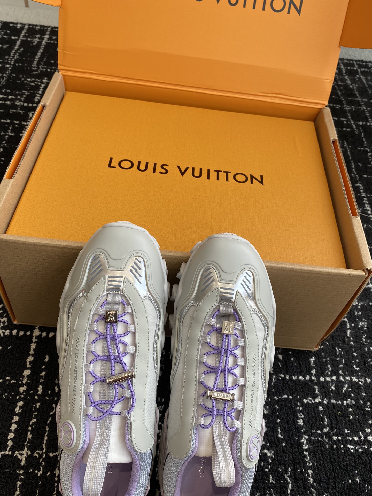 代购级louisvuittonss24newarrivalLv24秋冬newrunaway女士户外休闲运