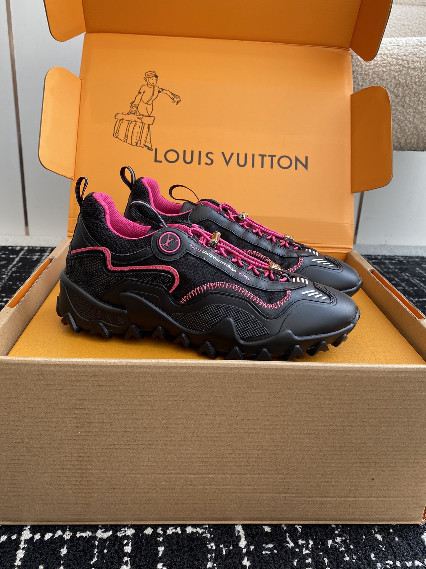 代购级louisvuittonss24newarrivalLv24秋冬newrunaway女士户外休闲运