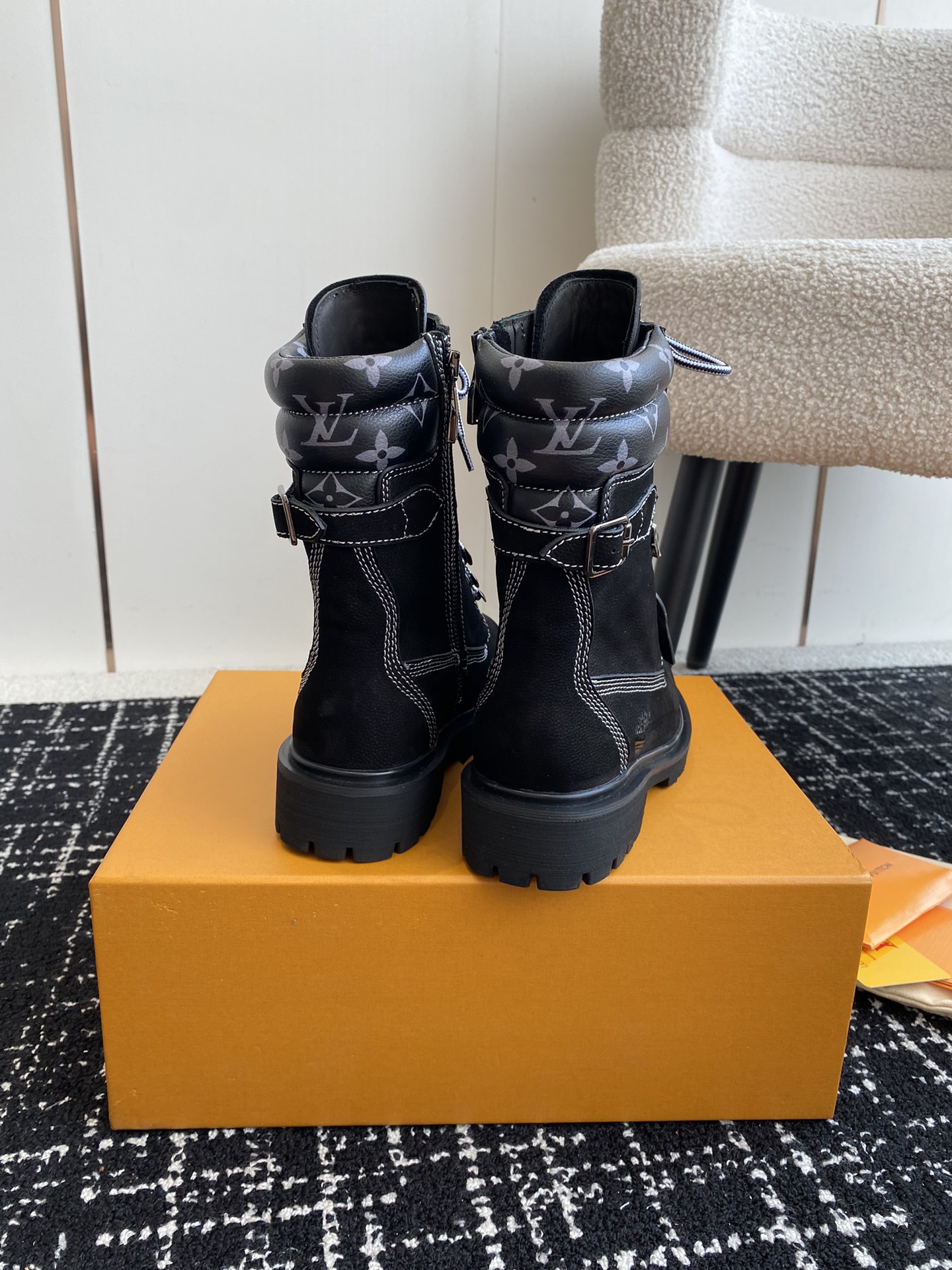 代购级LouisVuittonxTimberland联名ViaInstagramLv24ss早秋添柏岚大