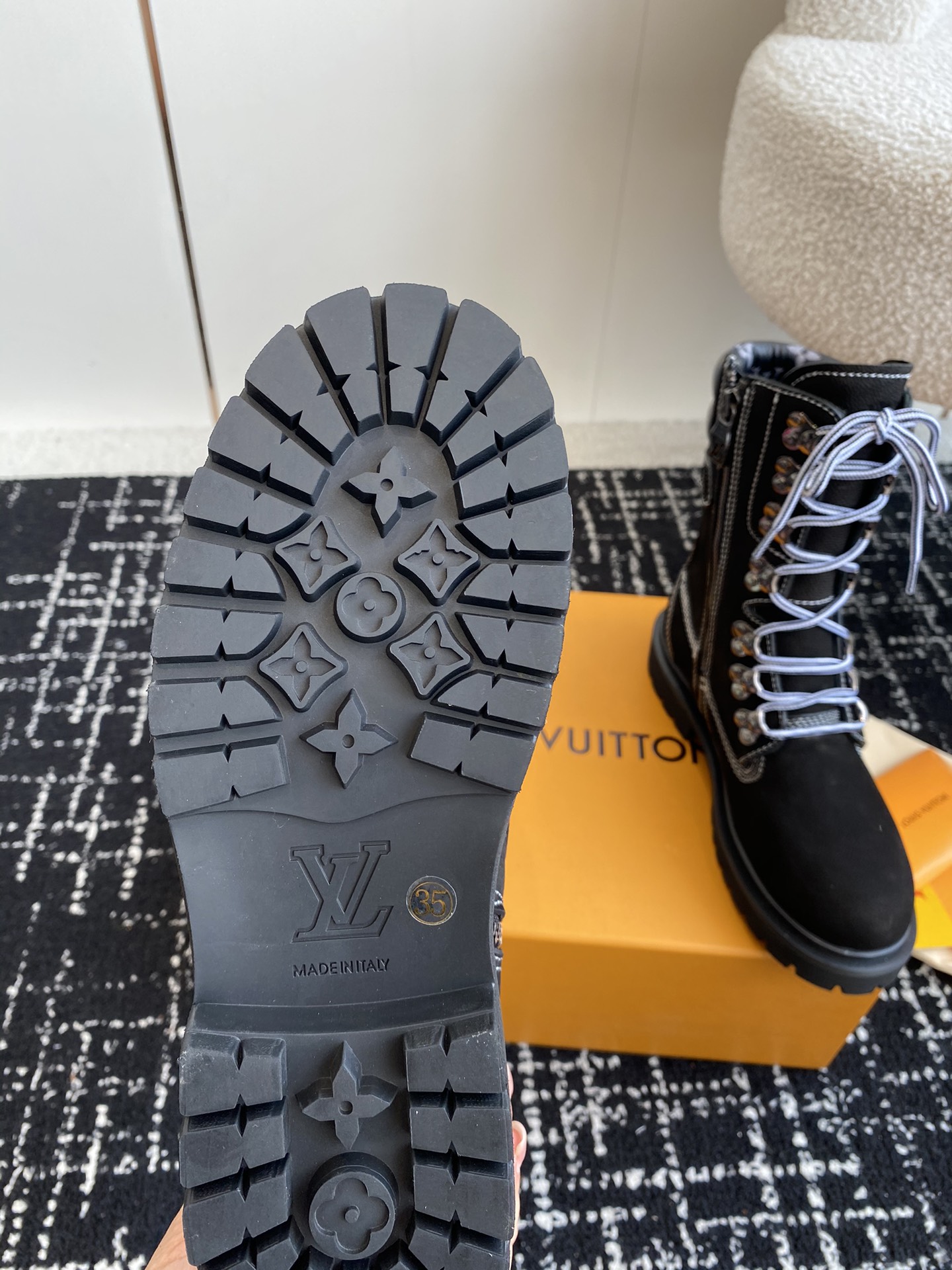 代购级LouisVuittonxTimberland联名ViaInstagramLv24ss早秋添柏岚大