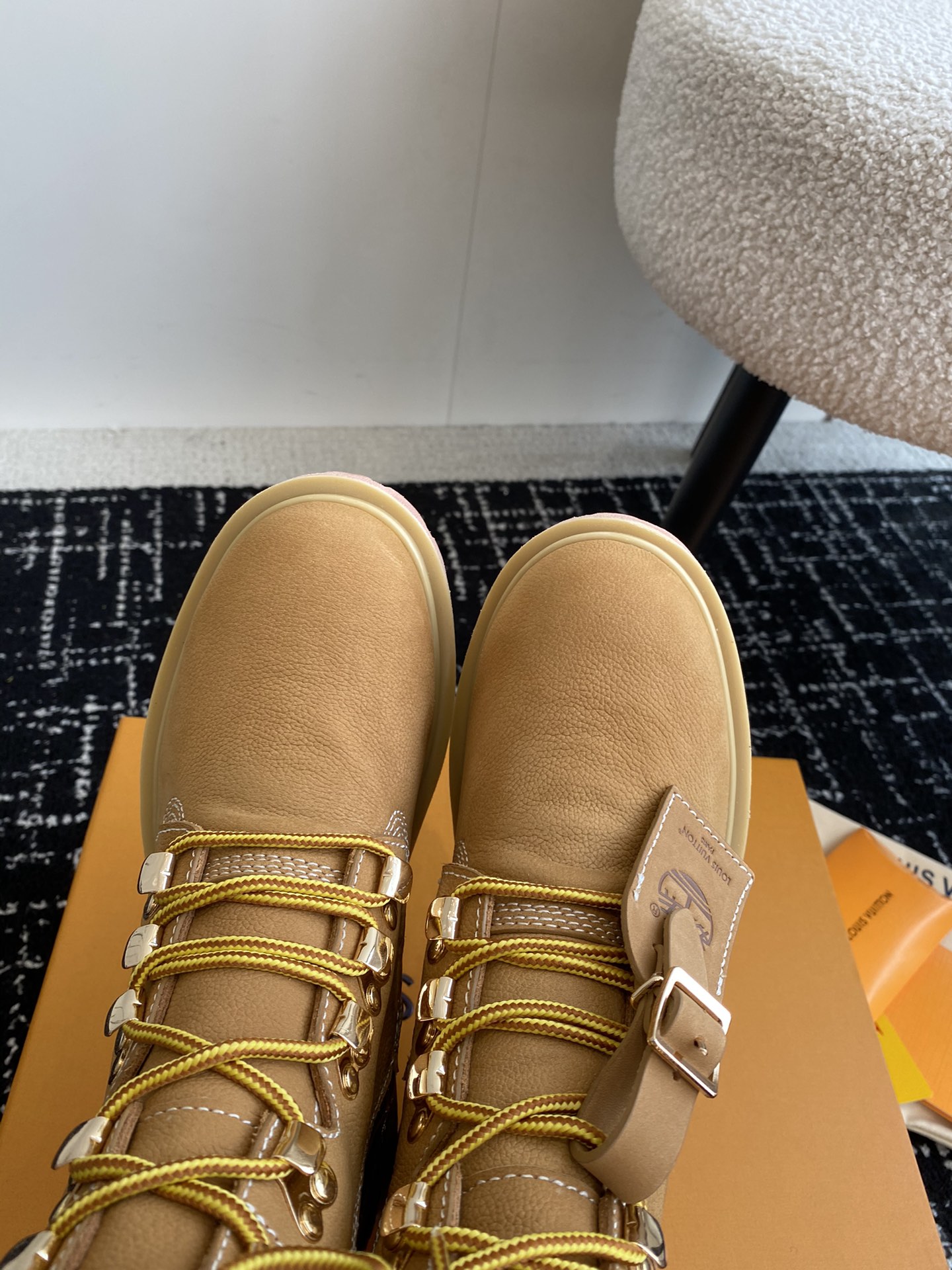 代购级LouisVuittonxTimberland联名ViaInstagramLv24ss早秋添柏岚大