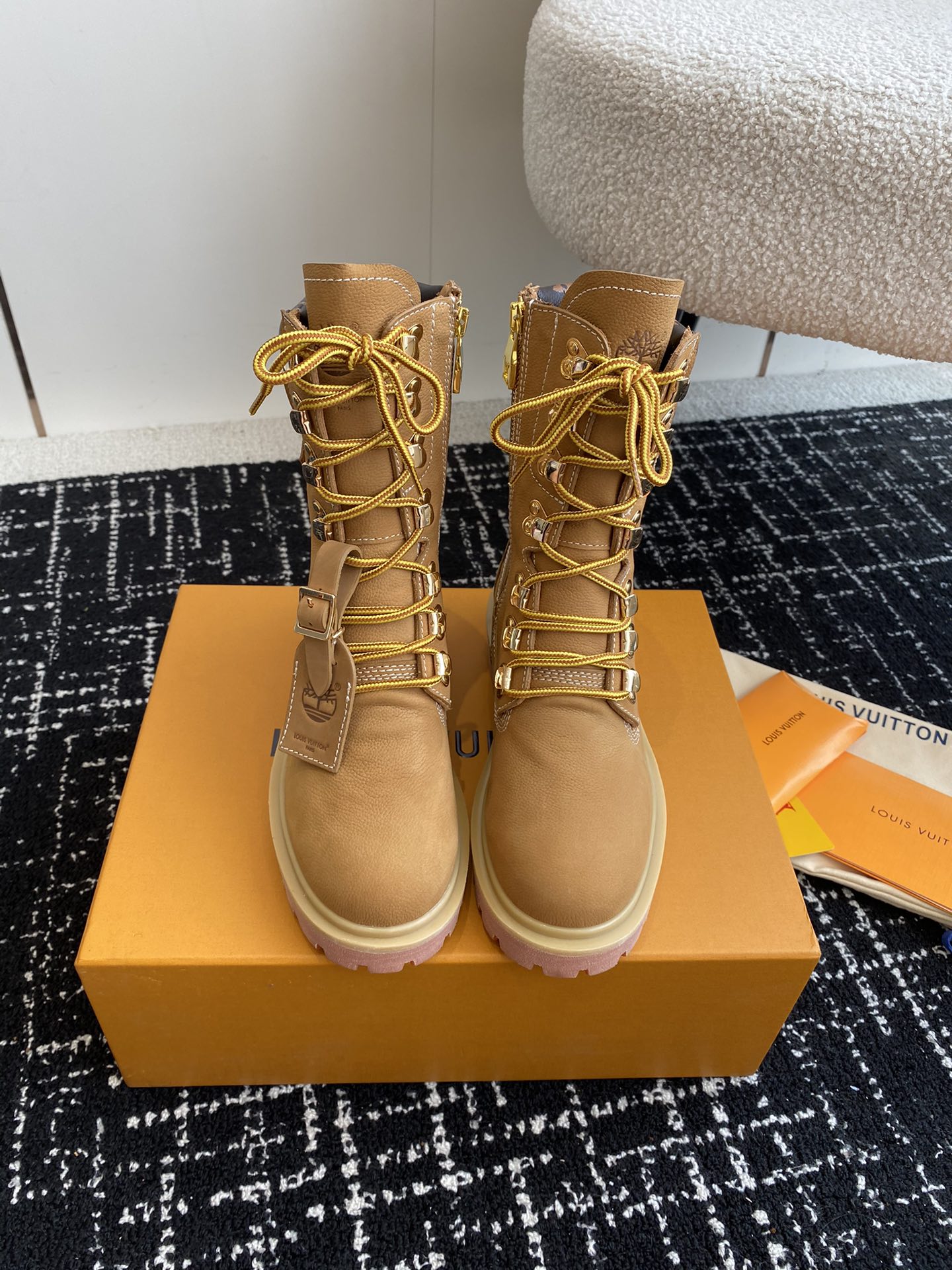 代购级LouisVuittonxTimberland联名ViaInstagramLv24ss早秋添柏岚大