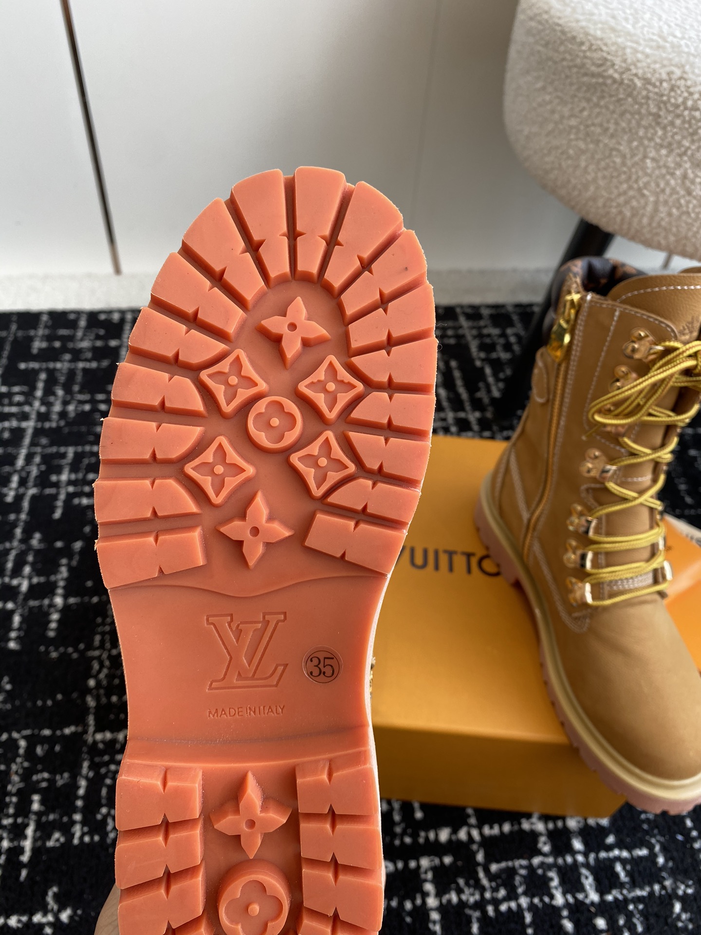 代购级LouisVuittonxTimberland联名ViaInstagramLv24ss早秋添柏岚大