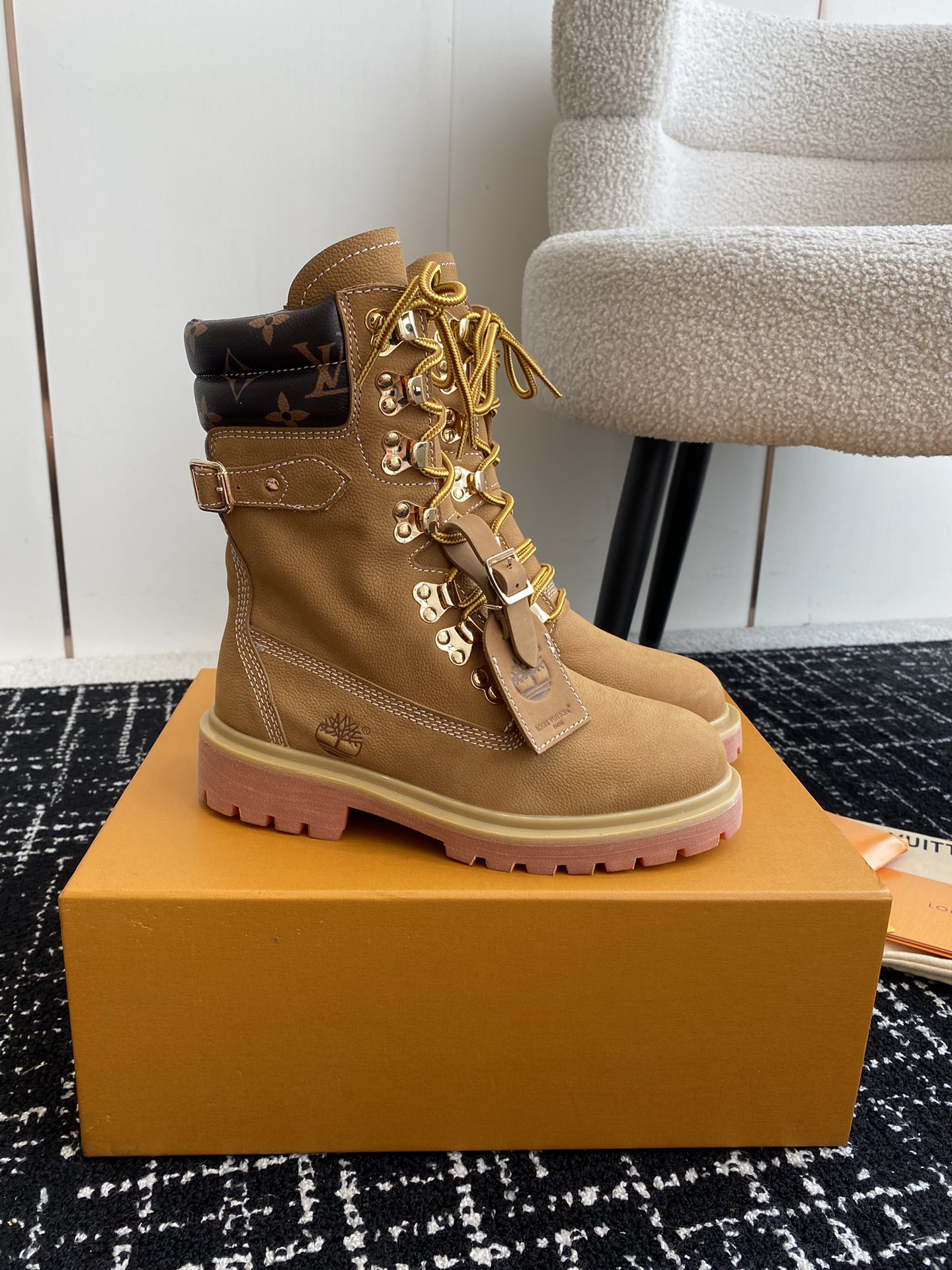 代购级LouisVuittonxTimberland联名ViaInstagramLv24ss早秋添柏岚大