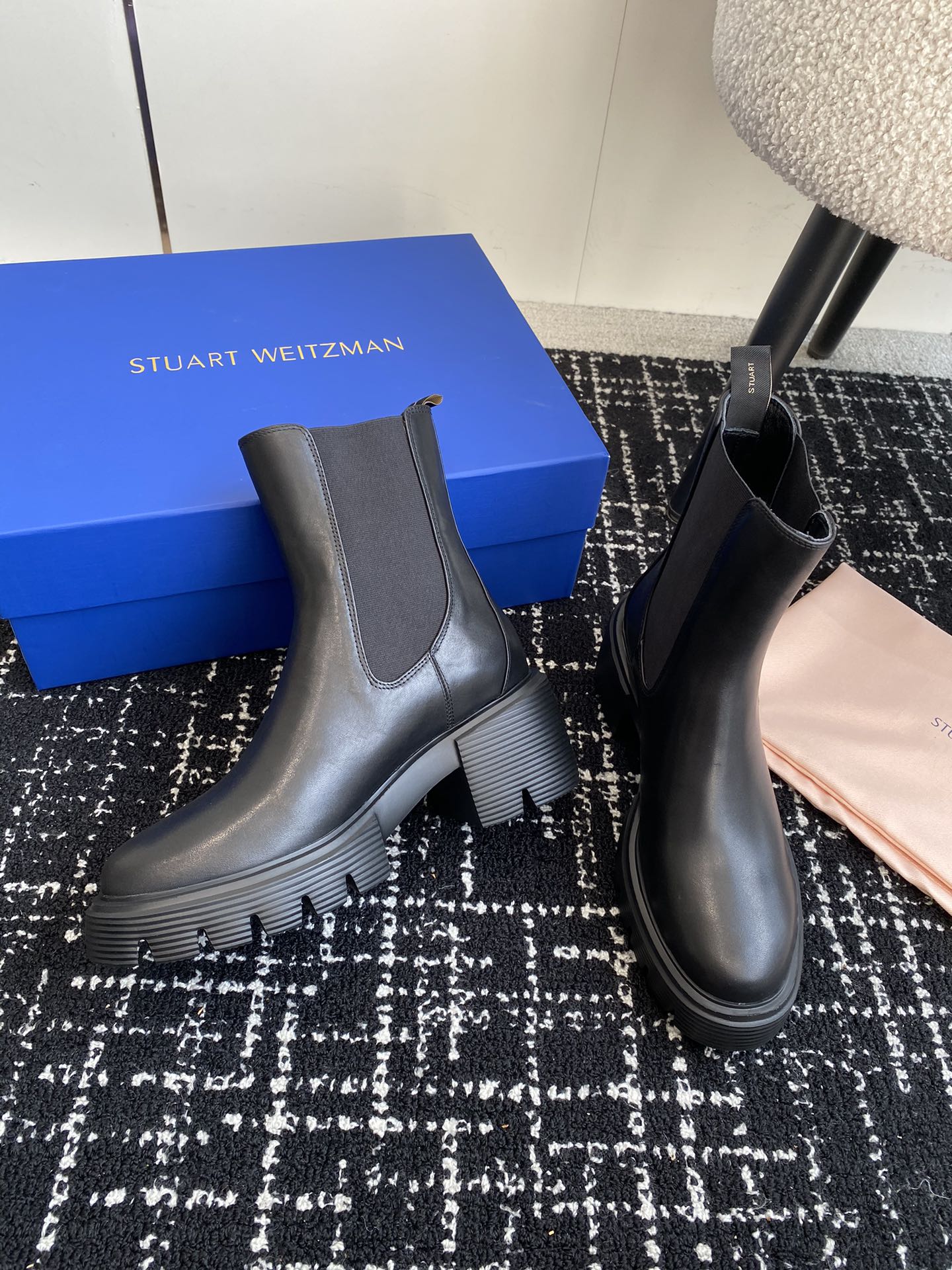 stuartweitzmanfw24ssnewarrival杨紫大姐姐同款一脚蹬松紧机车靴短靴sw新款厚