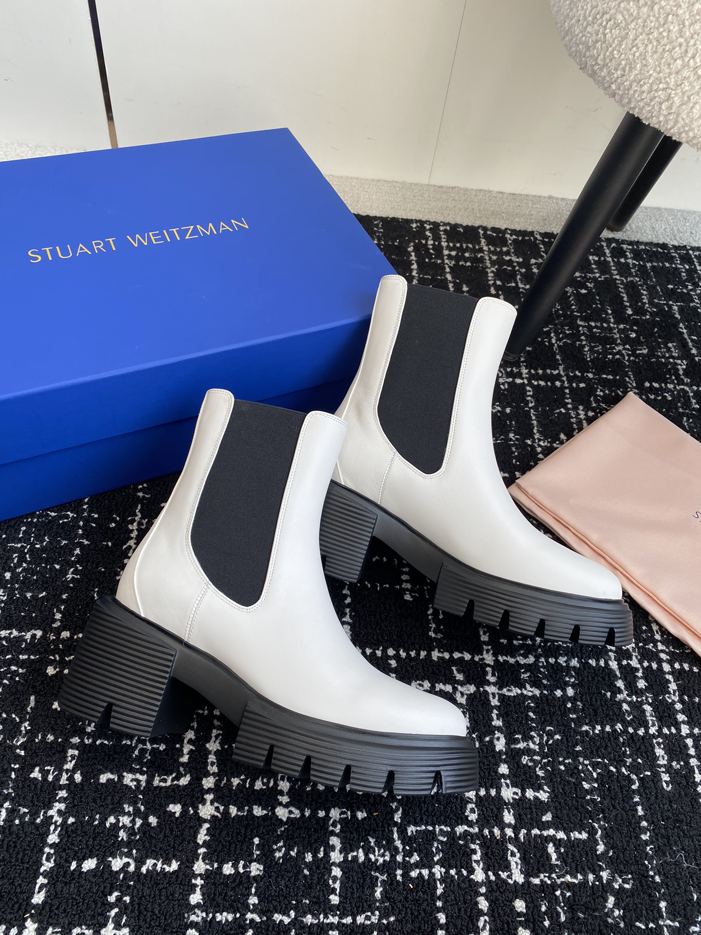 stuartweitzmanfw24ssnewarrival杨紫大姐姐同款一脚蹬松紧机车靴短靴sw新款厚