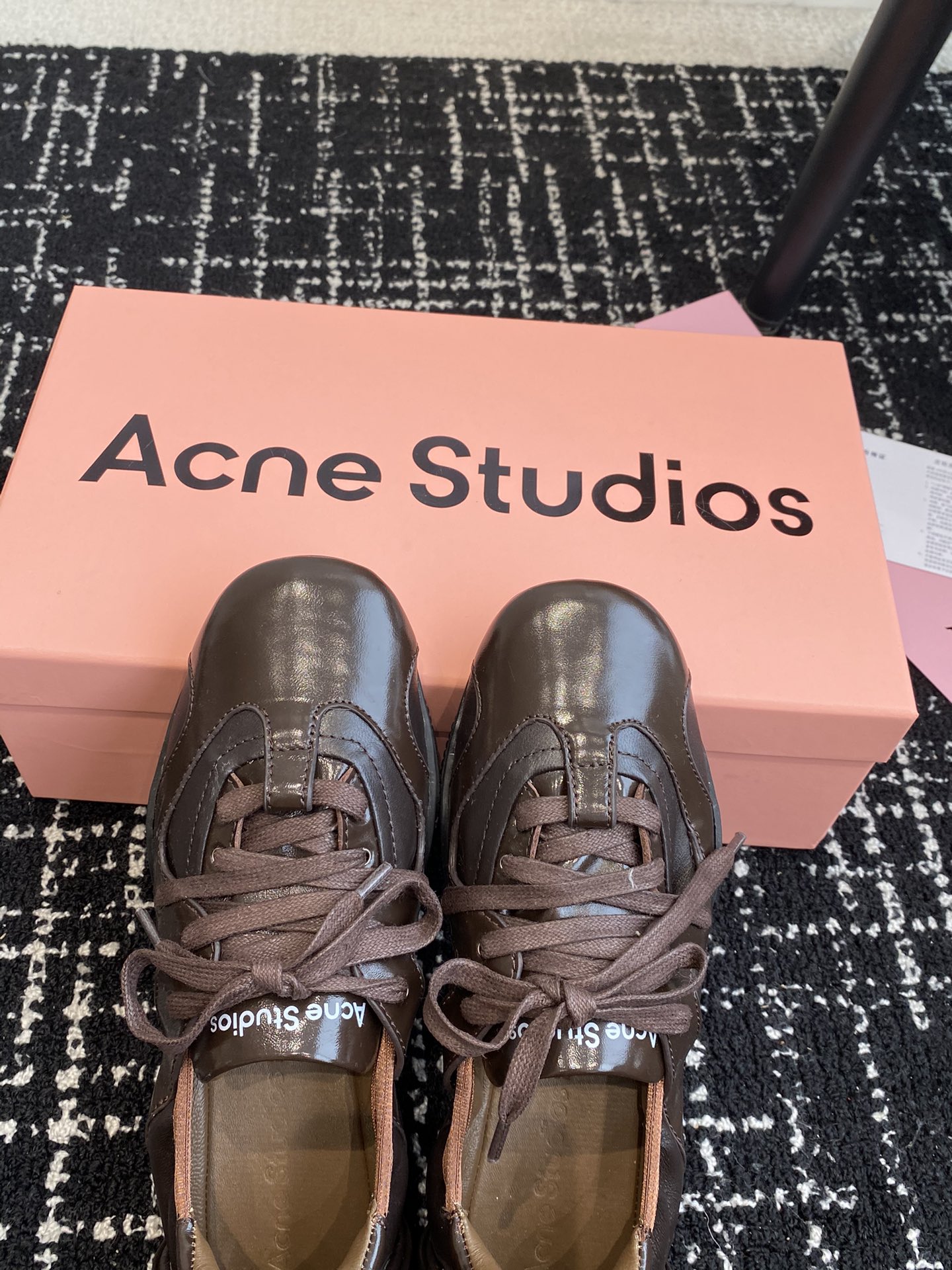 AcneStudios24ss秋冬季走秀款芭蕾鞋可以说每一双都是可以珍藏的鞋子今年这款芭蕾鞋真的是太美了