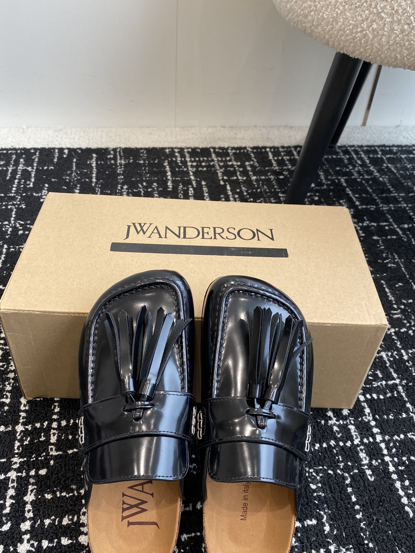 JWAnderson24ss潮牌新款流苏厚底情侣款半托英国小众品牌独特而不夸张的设计不易撞款每款鞋子都足