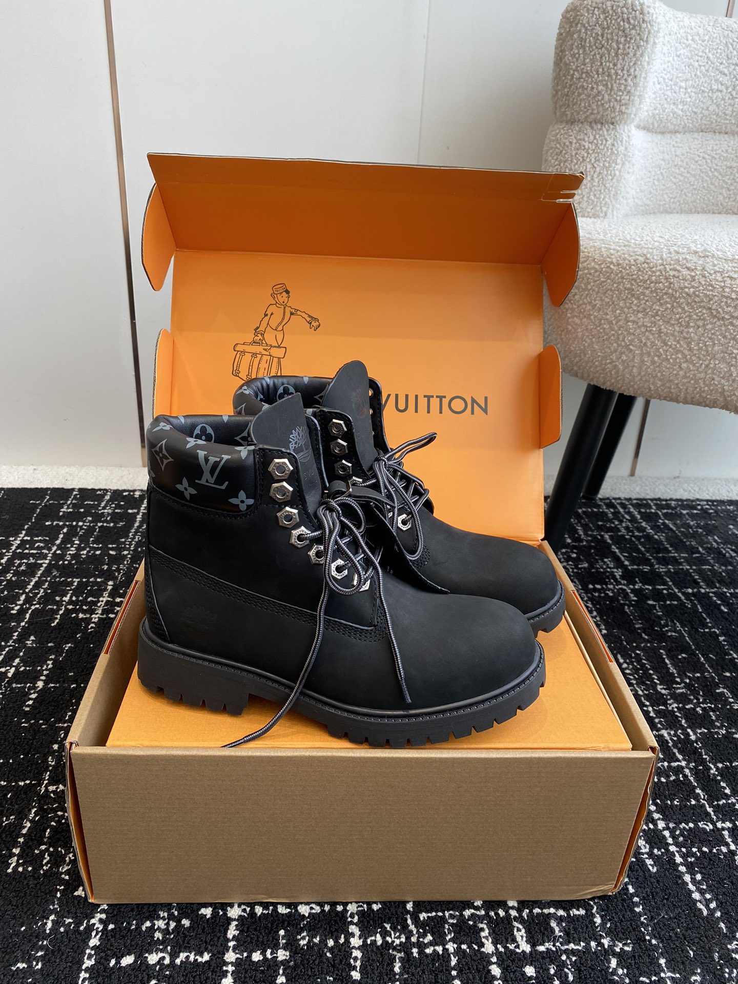 东莞LouisVuittonxTimberland联名ViaInstagramLv24ss早秋添柏岚情侣