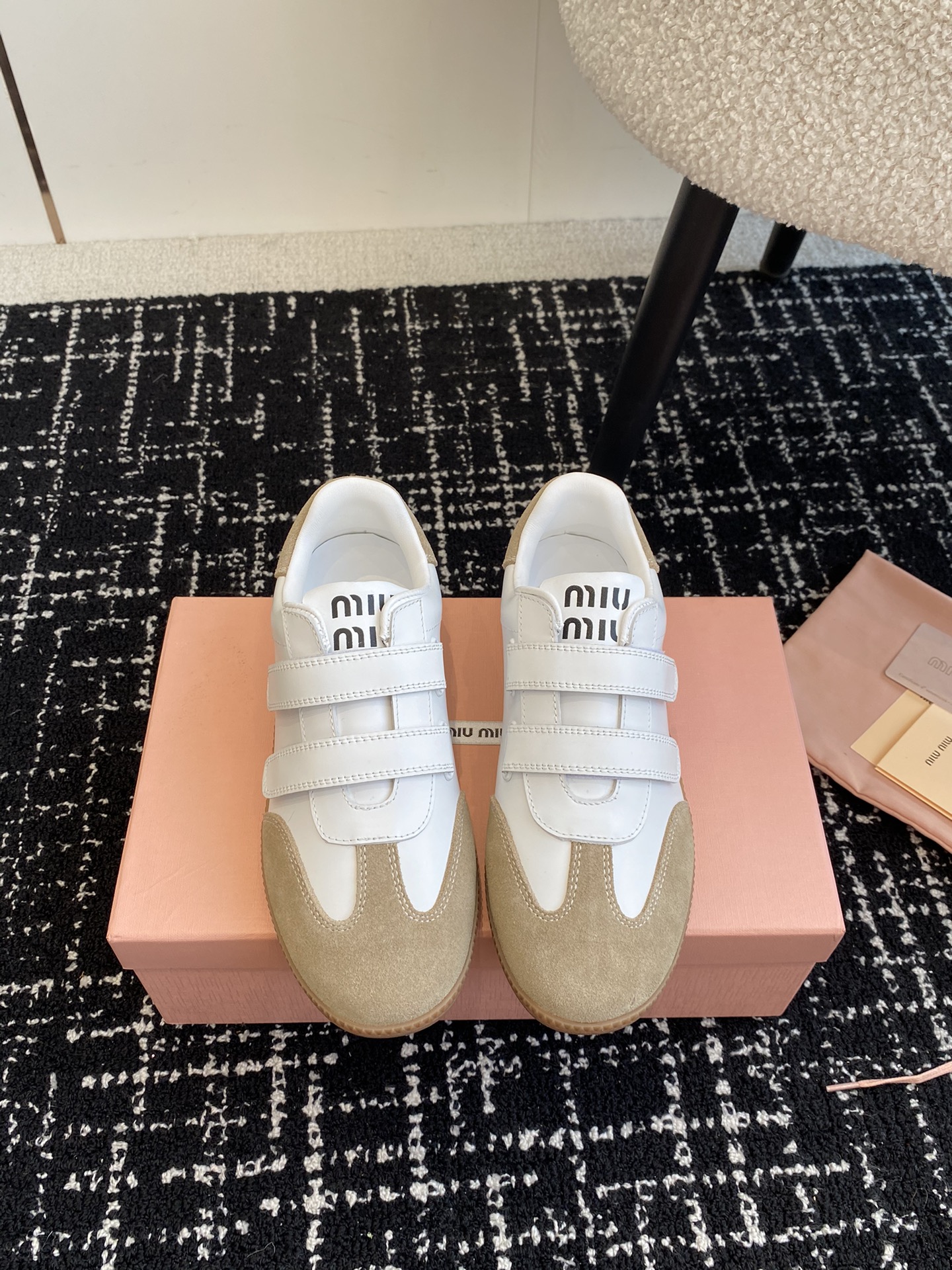 Shop Now
 MiuMiu Skateboard Shoes Casual Shoes Replicas Buy Special
 White Unisex Rubber Sheepskin Fall/Winter Collection Vintage Casual