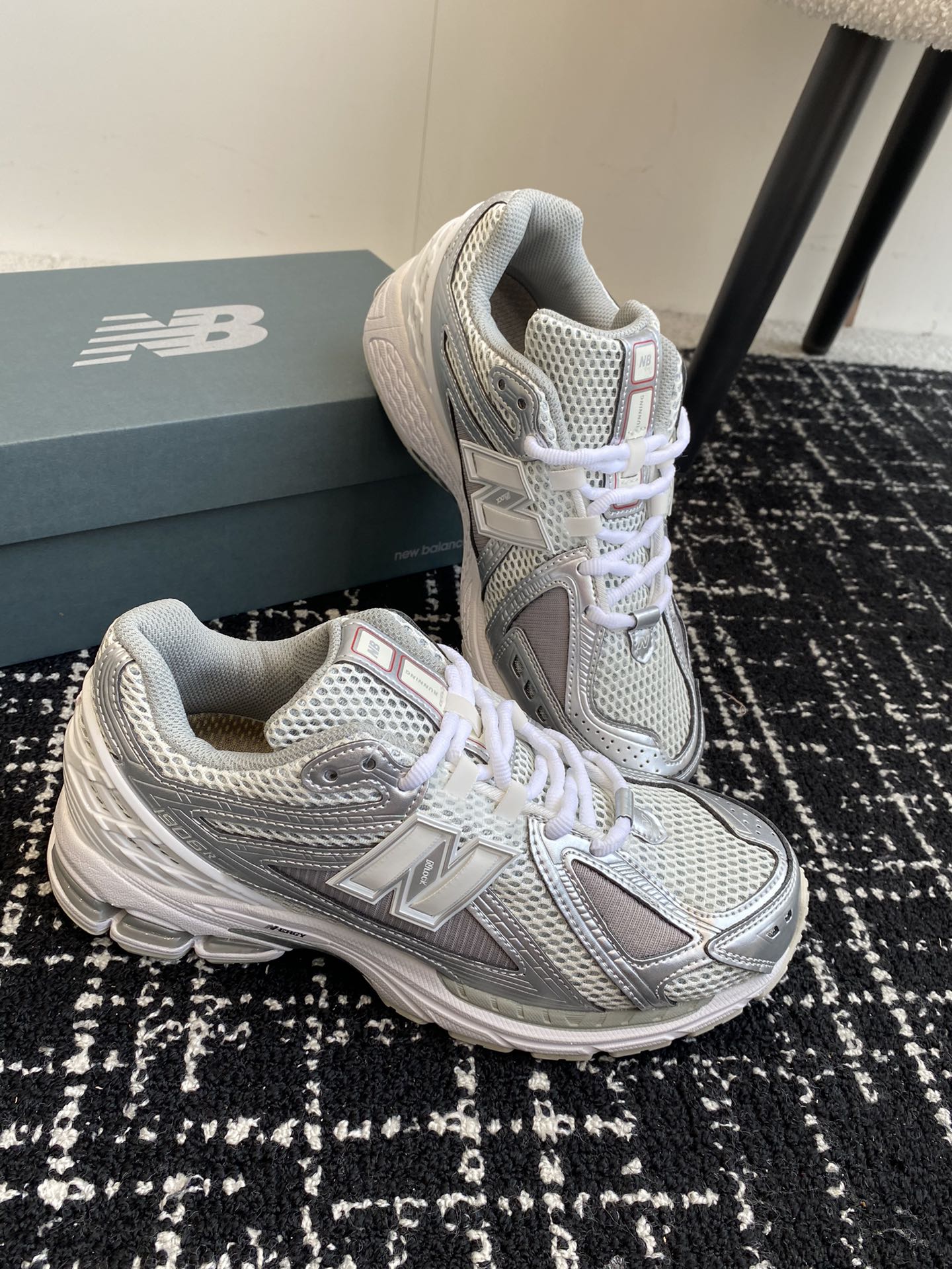 纯原单版本运动鞋码NewBalanceML1906D情侣款复古跑鞋！采用双密度内侧鞋底ACTEVAlit