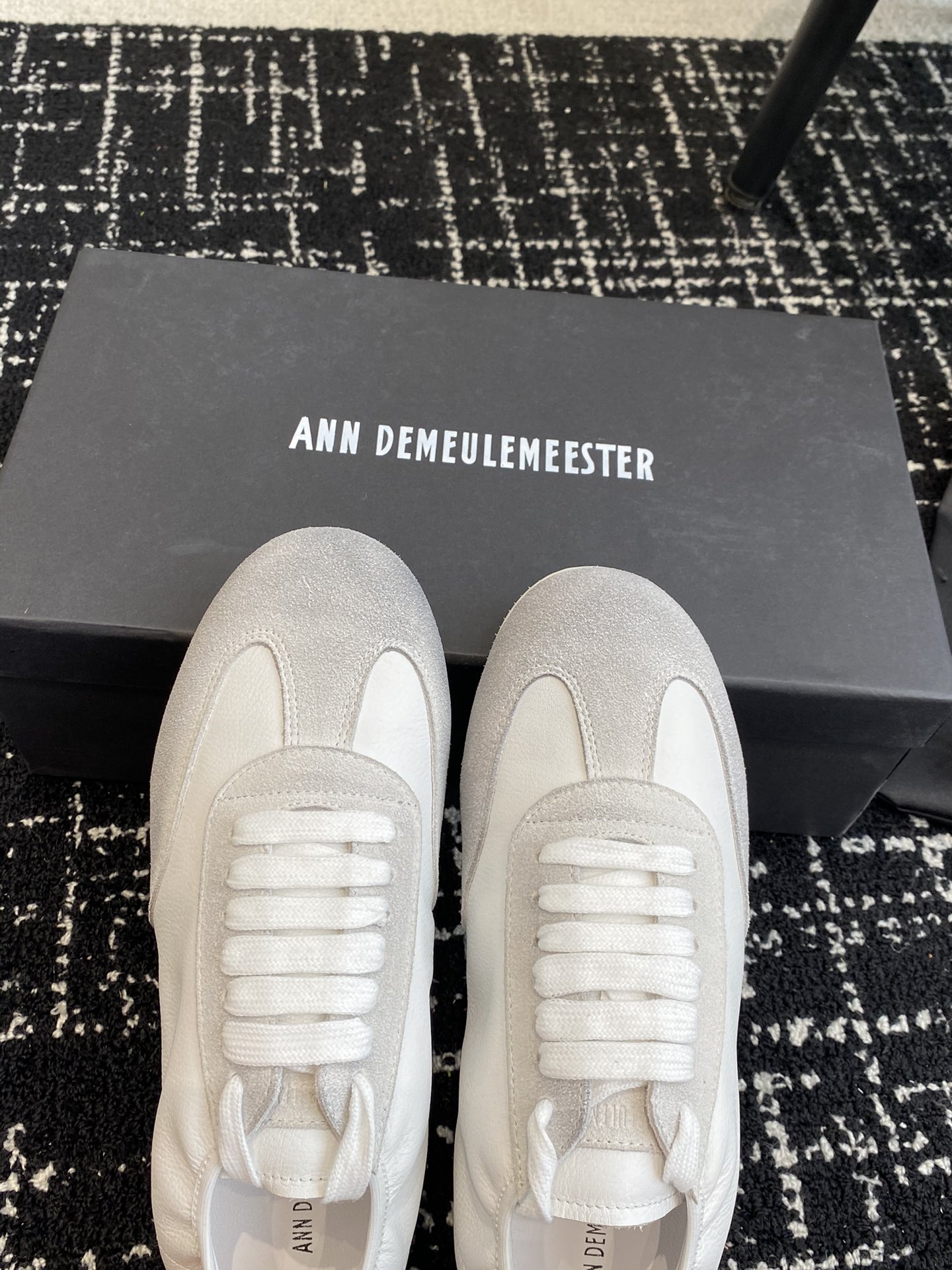 ANNDEMEULEMEESTE24s最新款经典德训鞋秋冬新款持续上新中！24sann最新款经典德训鞋！