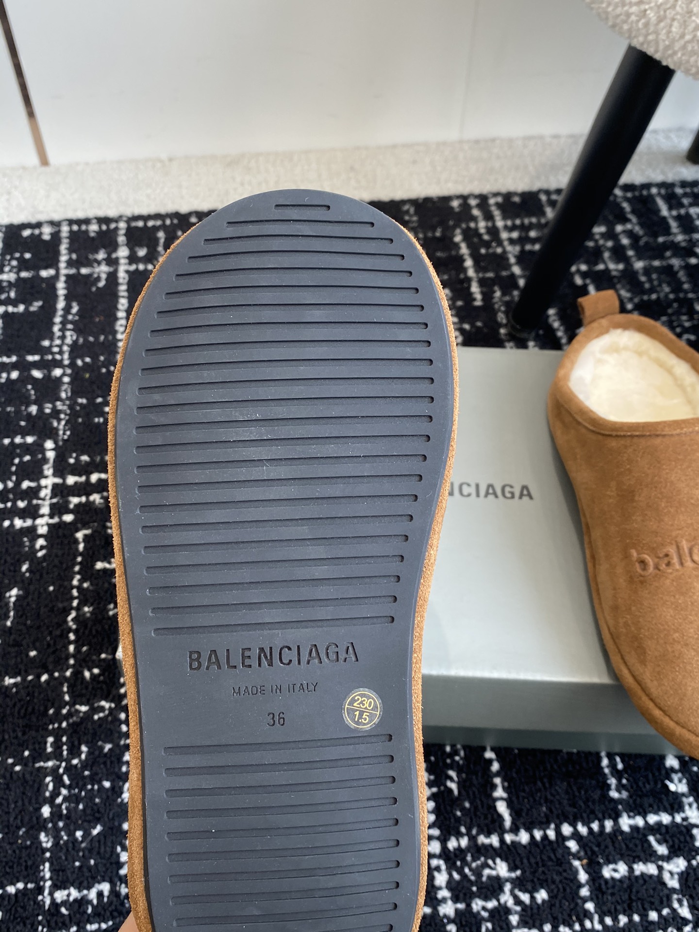 代购级BALENCIAGA24ss秋冬季新款巴黎世家包头拖勃肯拖脚感也很舒服原版进口麂皮随便简便穿搭穿祙