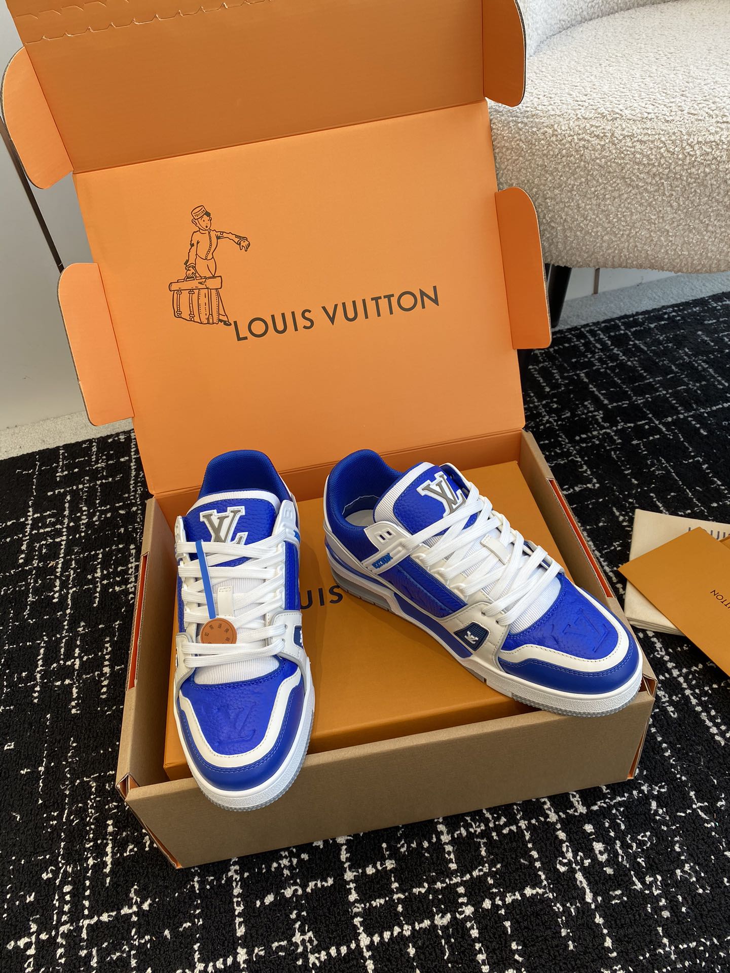 代购级官网同步️盒包装LouisVuitton24ss驴家的爆款！trainer板鞋每个人都必须入的款绝