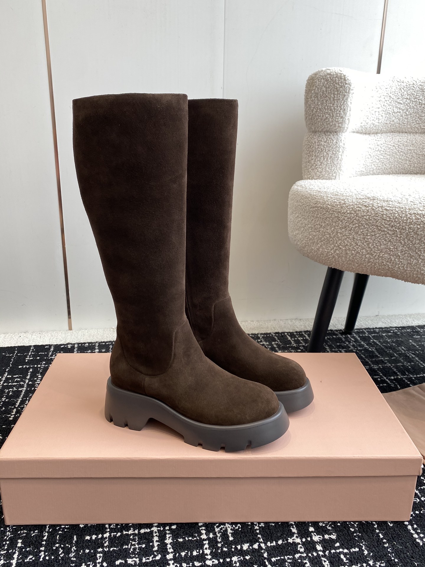 Stylish Gianvito Rosesi Calf Skin Boots for Fall and Winter