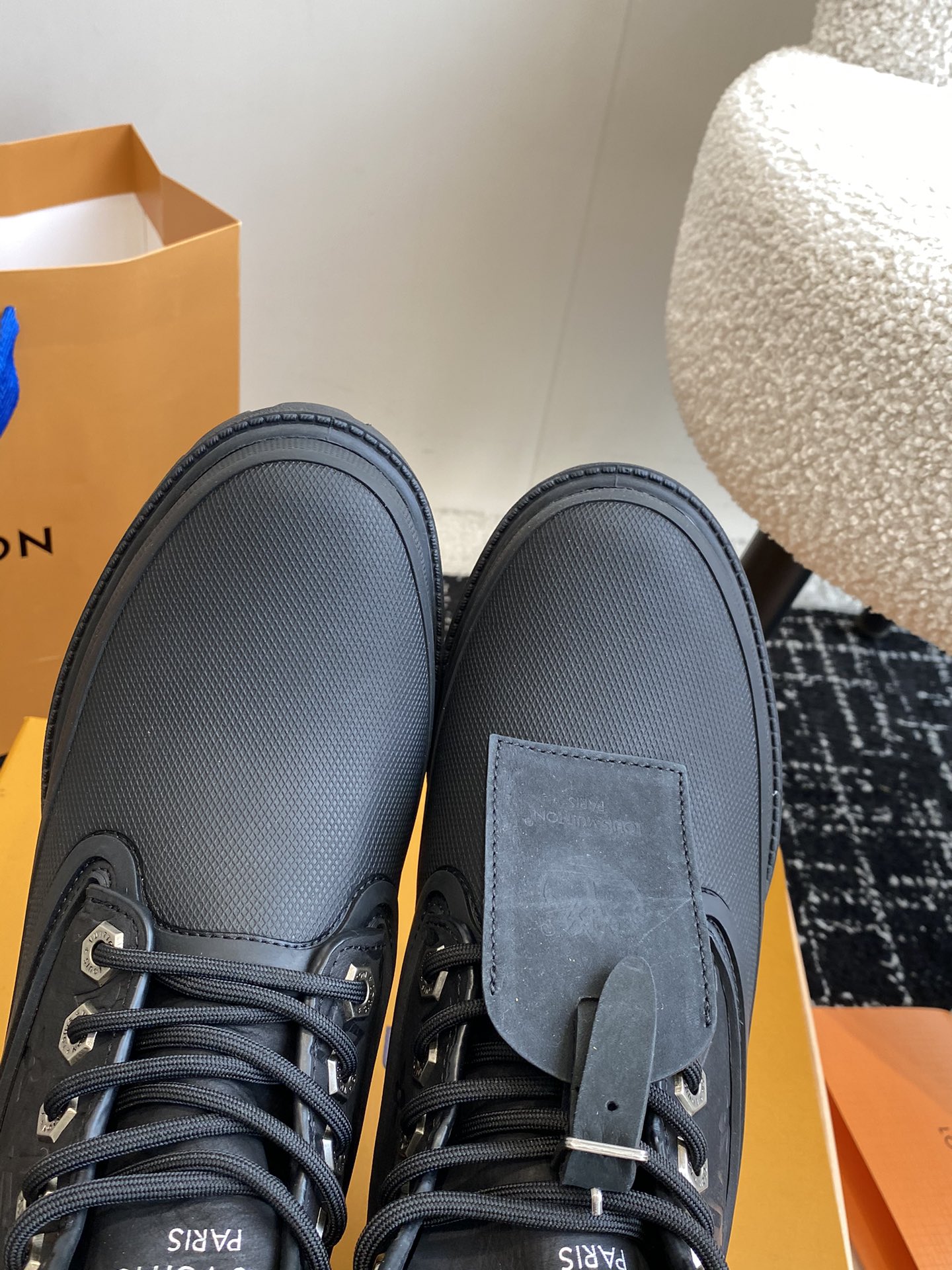 代购级（官网同步✈️盒包装）
LV x Timberland 添柏岚 联名款 老花 压花 大黄靴 及踝靴