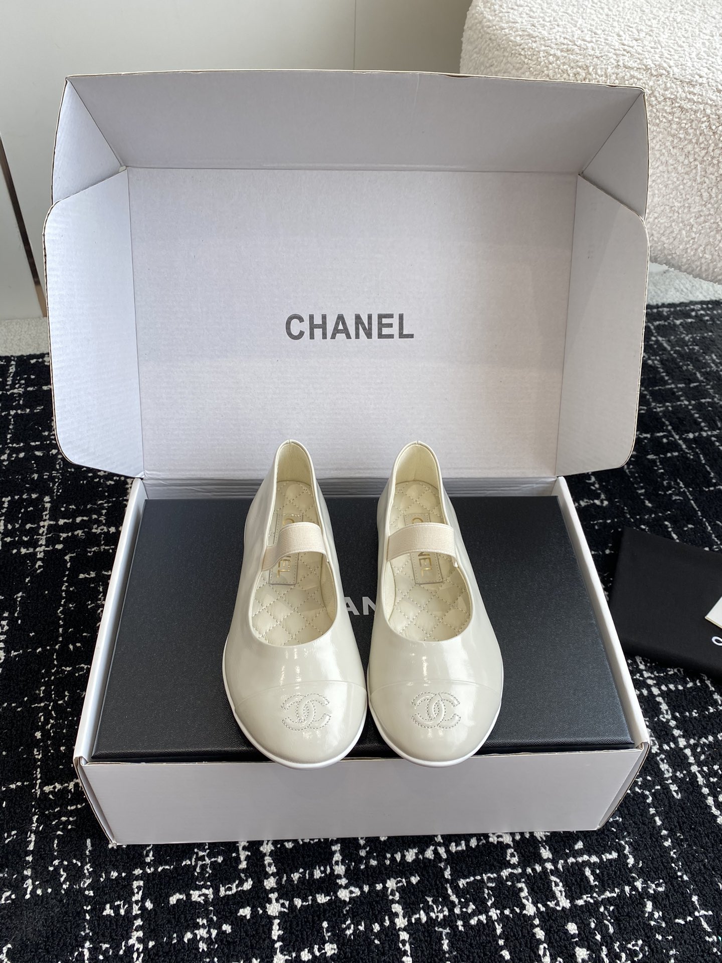Yupoo Gucci Bags Watches Nike Clothing Jordan Yeezy Balenciaga Shoes
