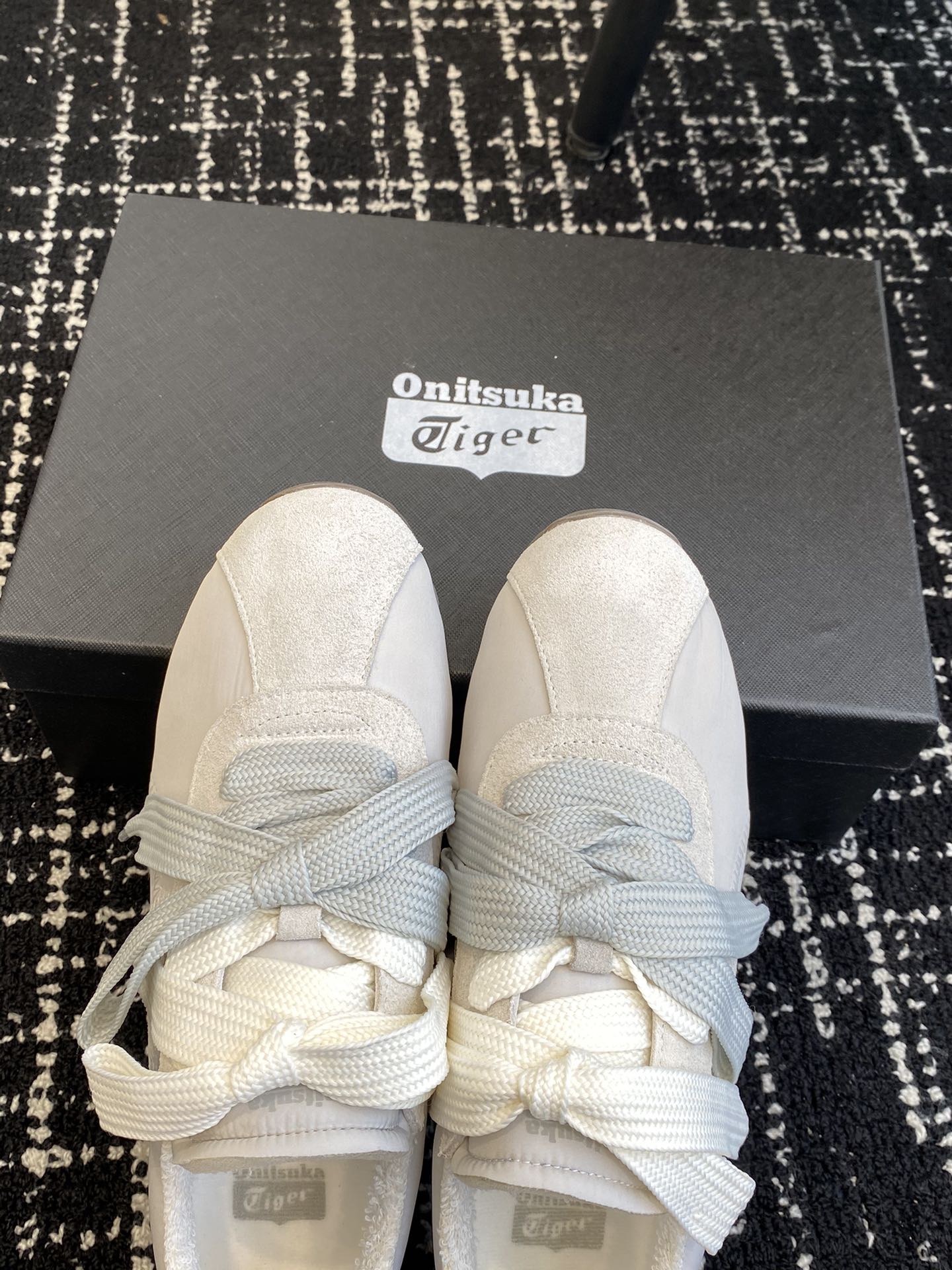 东莞代购级
鬼冢虎Onitsuka A55 时尚休闲复古运动鞋 阿甘鞋

Onitsuka Tiger从